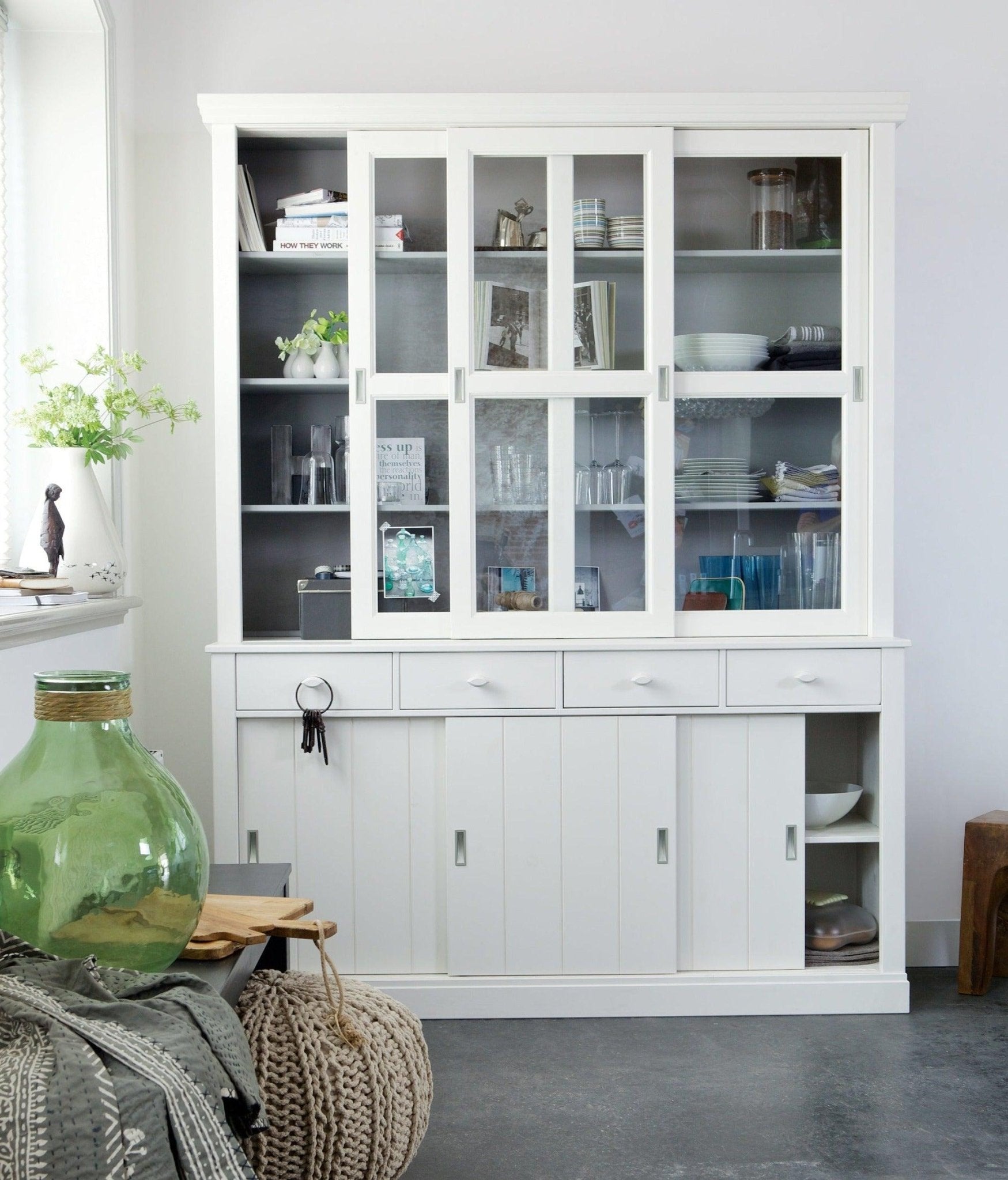 Kredens LAGOS biały Woood Eye on Design