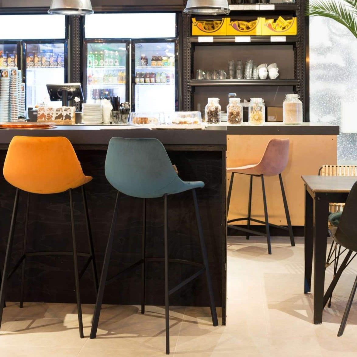 Krzesło barowe FRANKY niebieskie Dutchbone Eye on Design