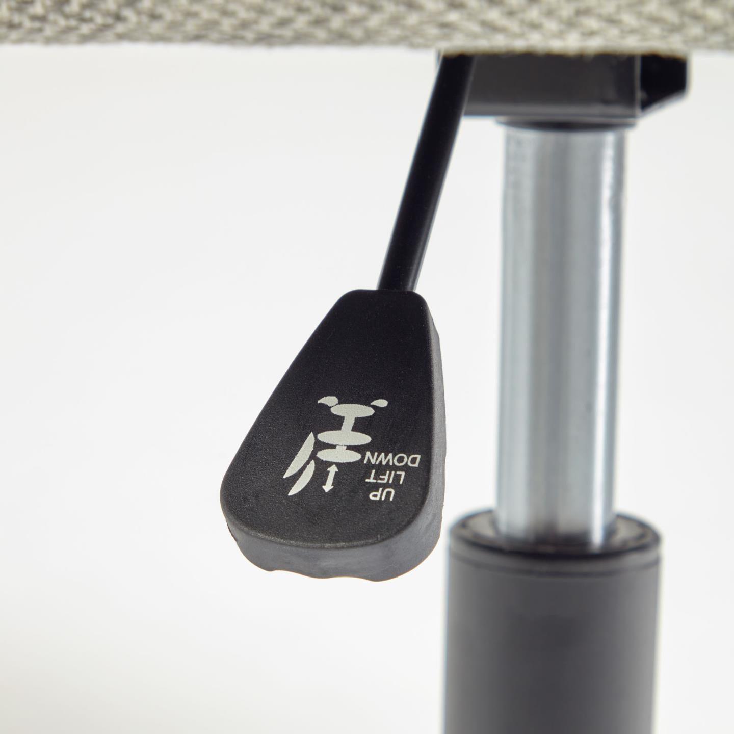 Krzesło biurowe MADINA jasnoszary La Forma Eye on Design