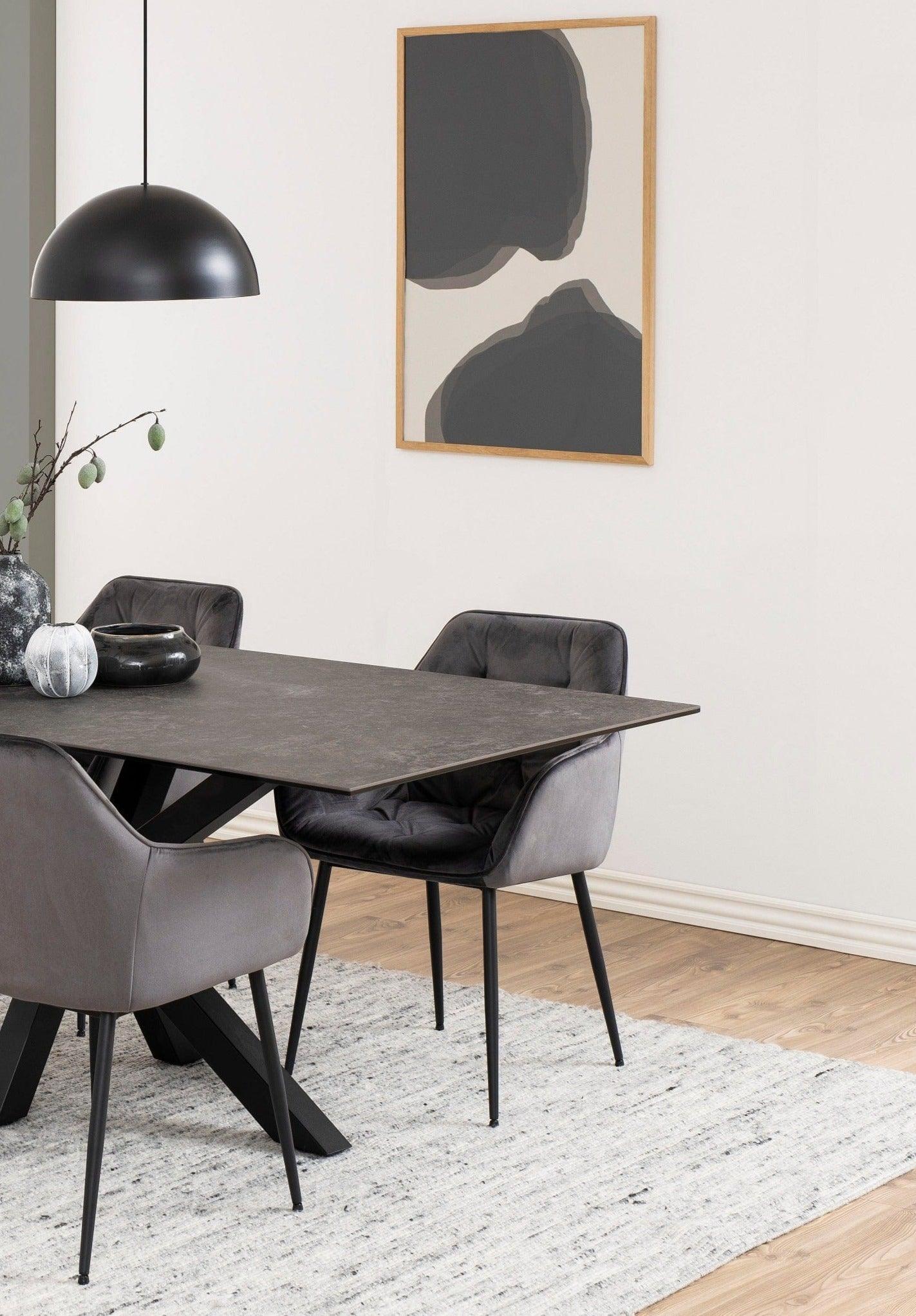 Krzesło LOUI szary z czarną podstawą Actona Eye on Design