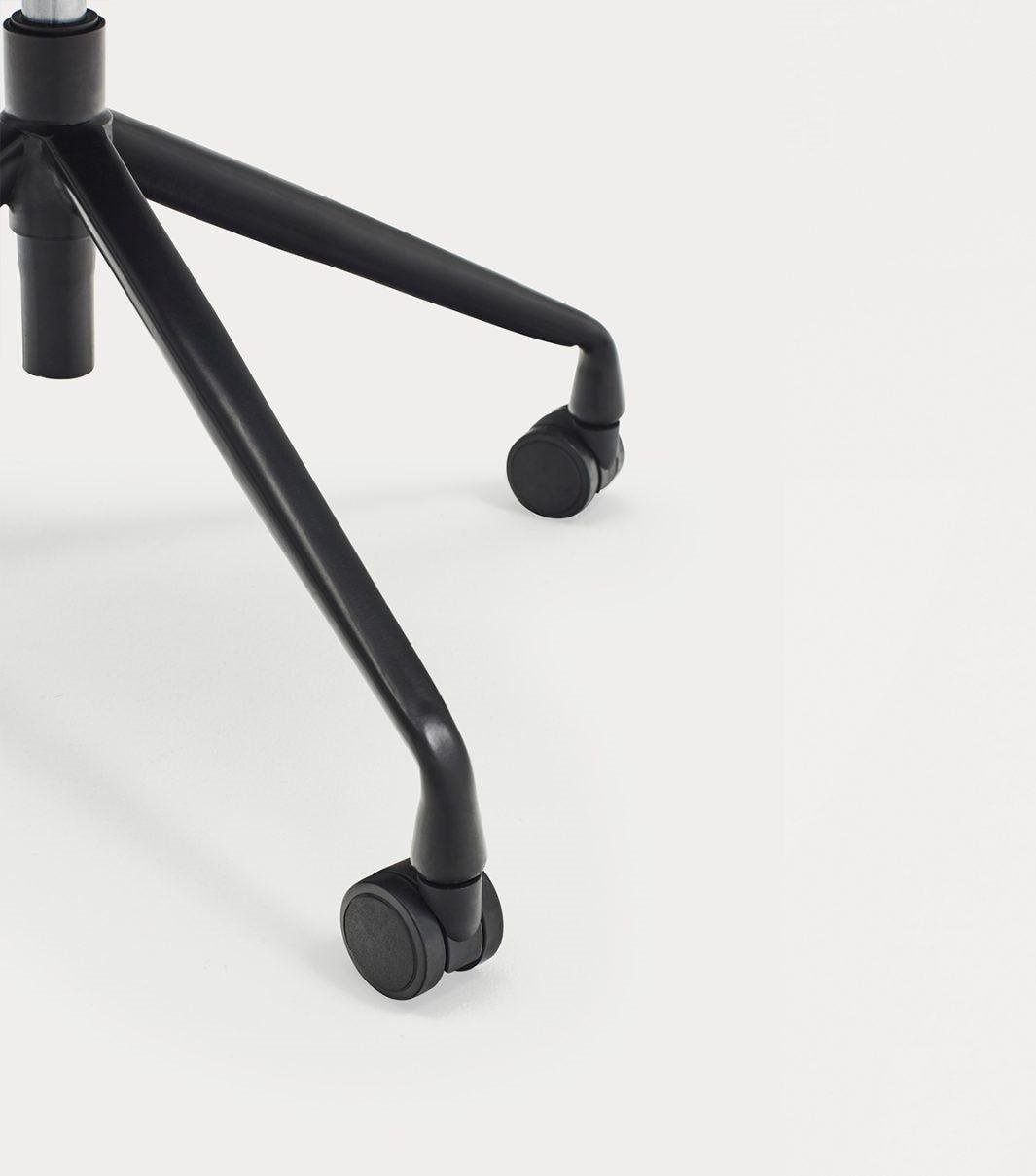 Krzesło na kółkach ADD ekoskóra czarna Teulat Eye on Design