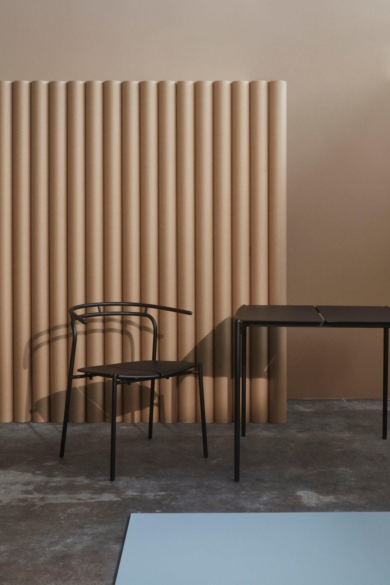 Krzesło NOVO czarny AYTM Eye on Design