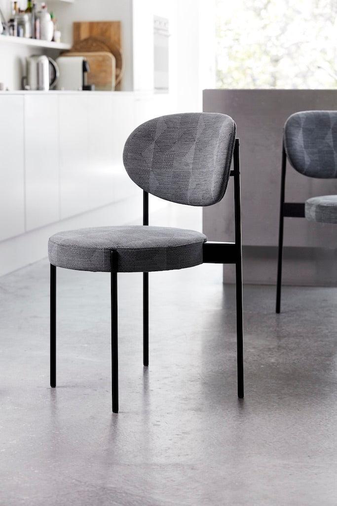 Krzesło SERIES 430 CHAIR BLACK- kolor do wyboru Verpan Eye on Design