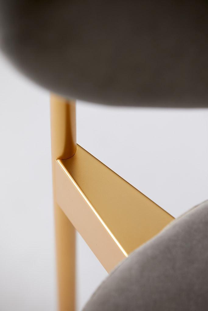 Krzesło SERIES 430 CHAIR BRASS - kolor do wyboru Verpan Eye on Design