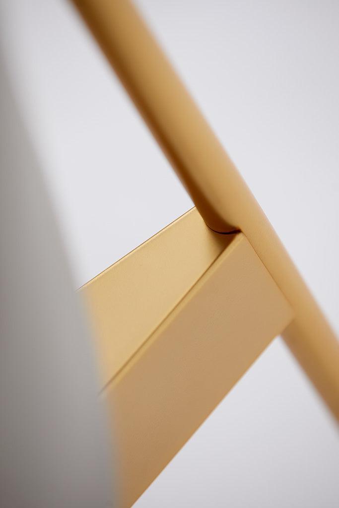 Krzesło SERIES 430 CHAIR BRASS - kolor do wyboru Verpan Eye on Design