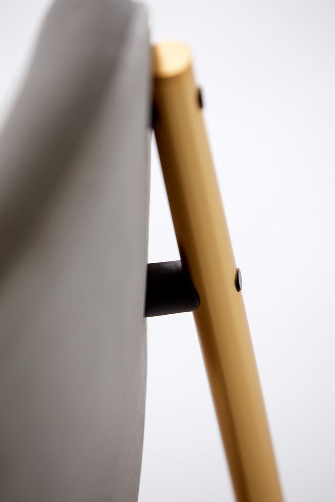 Krzesło SERIES 430 CHAIR BRASS - kolor do wyboru Verpan Eye on Design