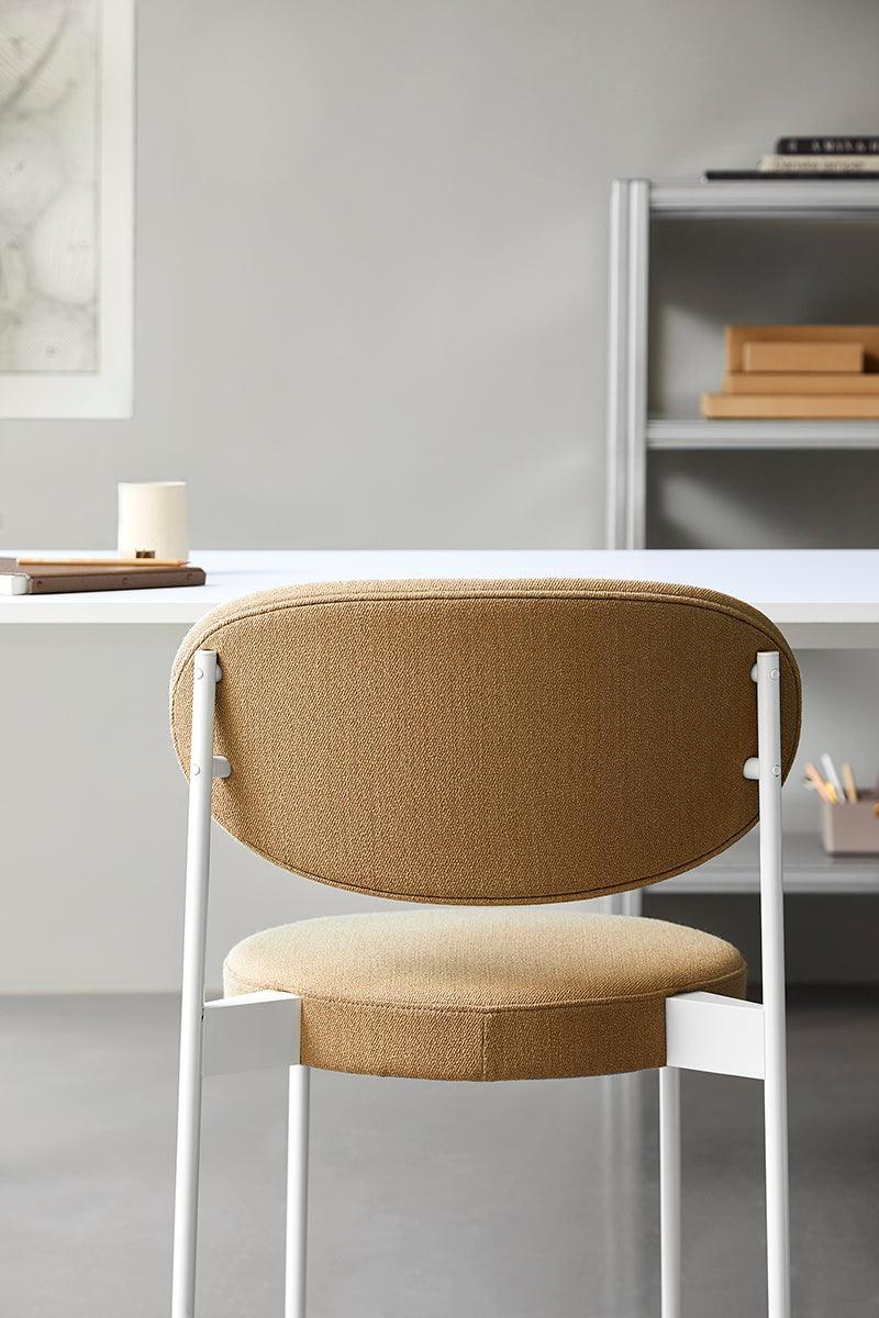 Krzesło SERIES 430 CHAIR WHITE- kolor do wyboru Verpan Eye on Design