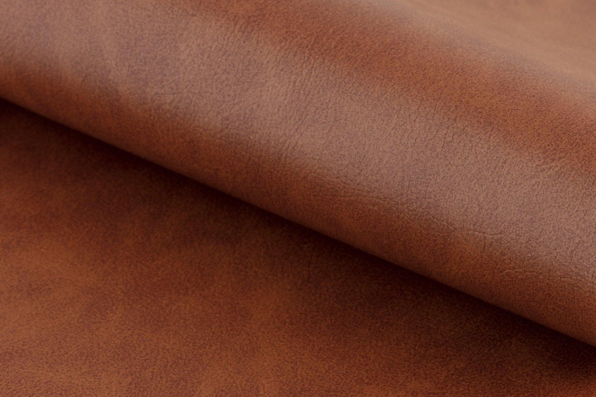 Krzesło skórzane BJORN brandy z jasną podstawą Home Essentials Eye on Design