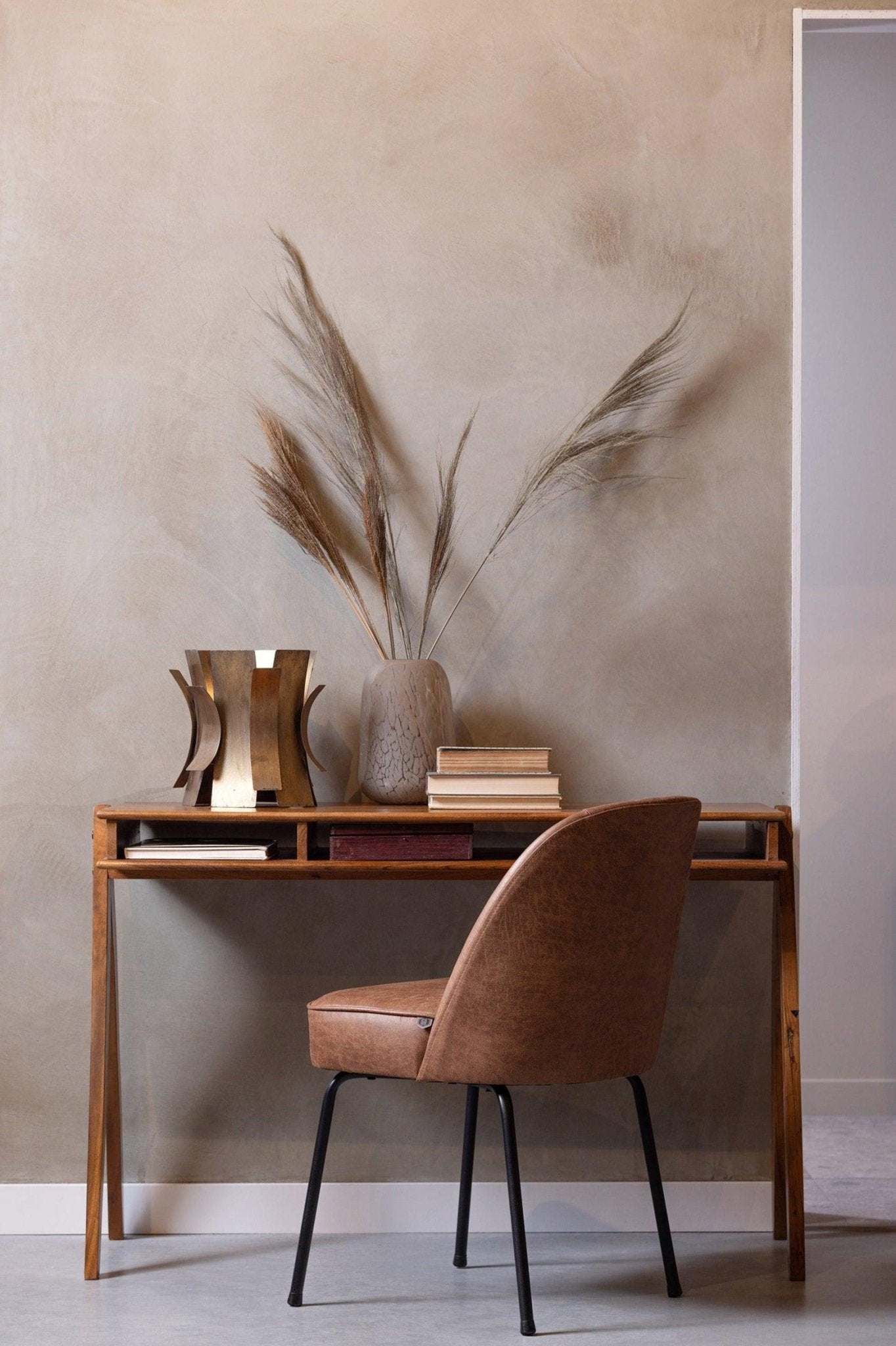 Krzesło skórzane VOGUE koniakowy Be Pure Eye on Design