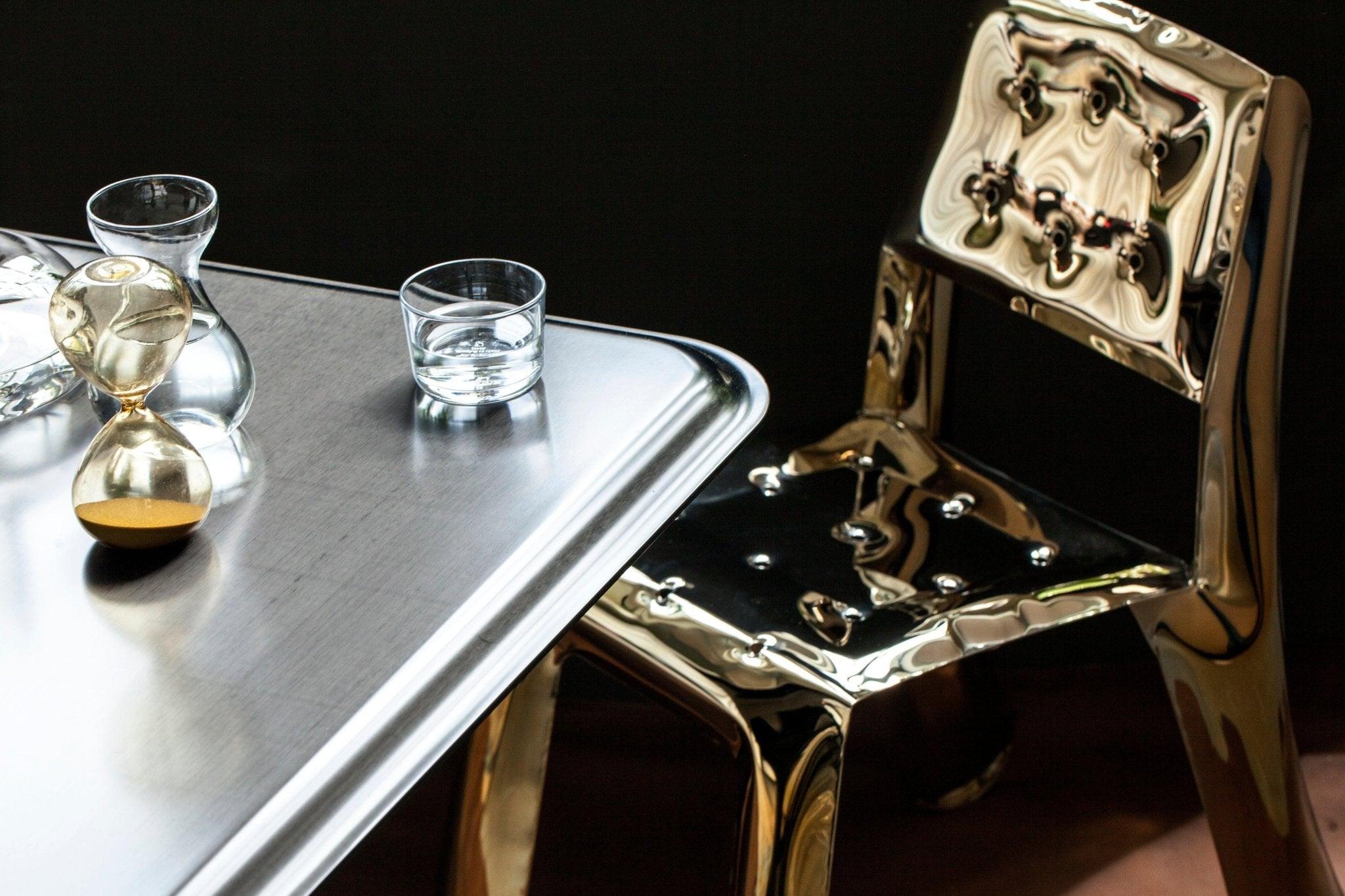 Krzesło stalowe CHIPPENSTEEL 0.5 heat złoty Zieta Studio Eye on Design