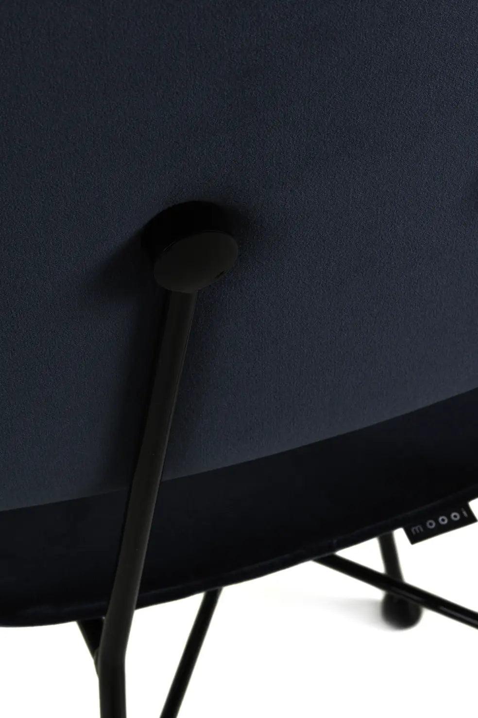 Krzesło THE GOLDEN czarna podstawa Moooi Eye on Design