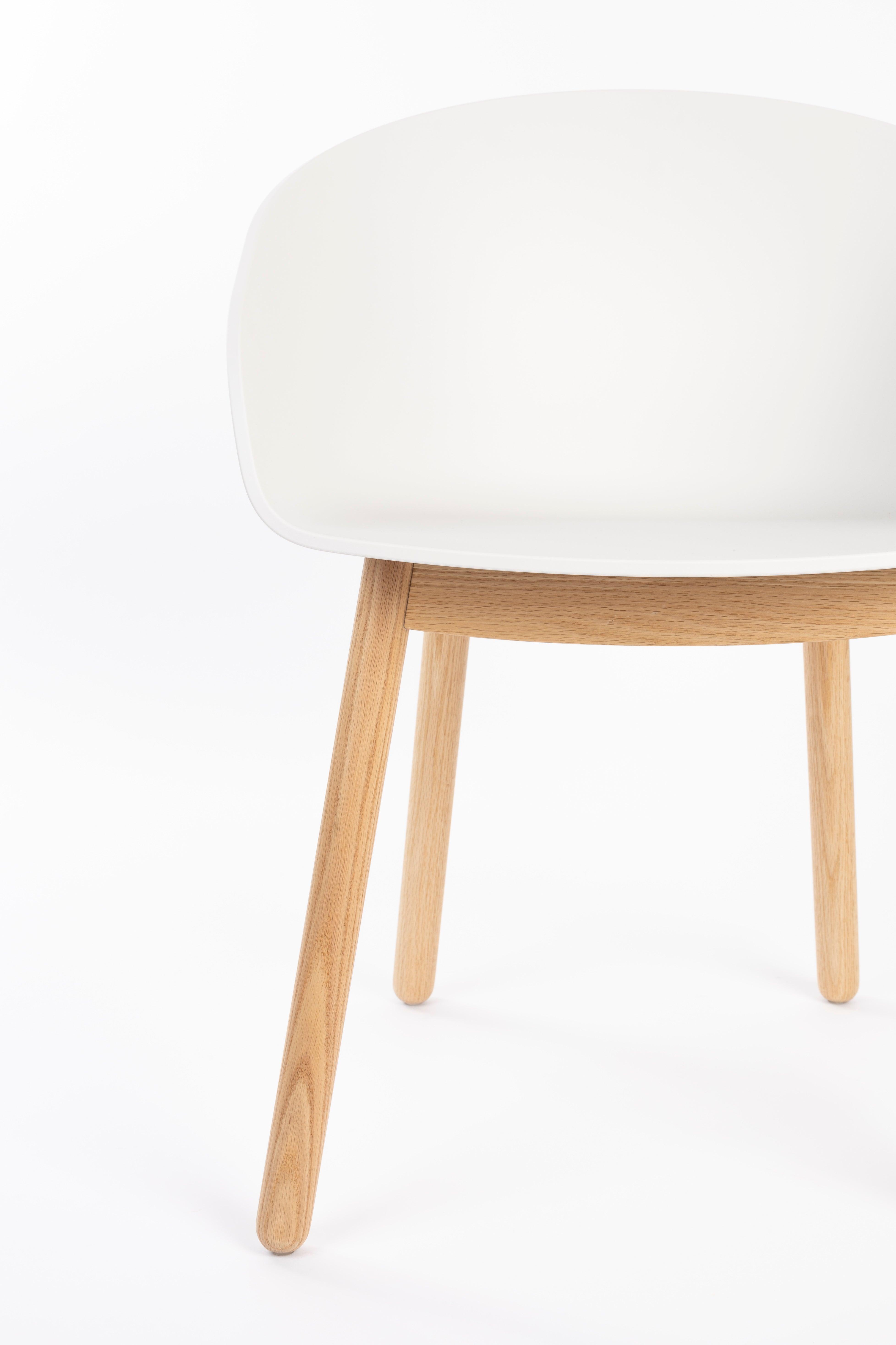 Krzesło VOID biały z drewnianą podstawą Zuiver Eye on Design