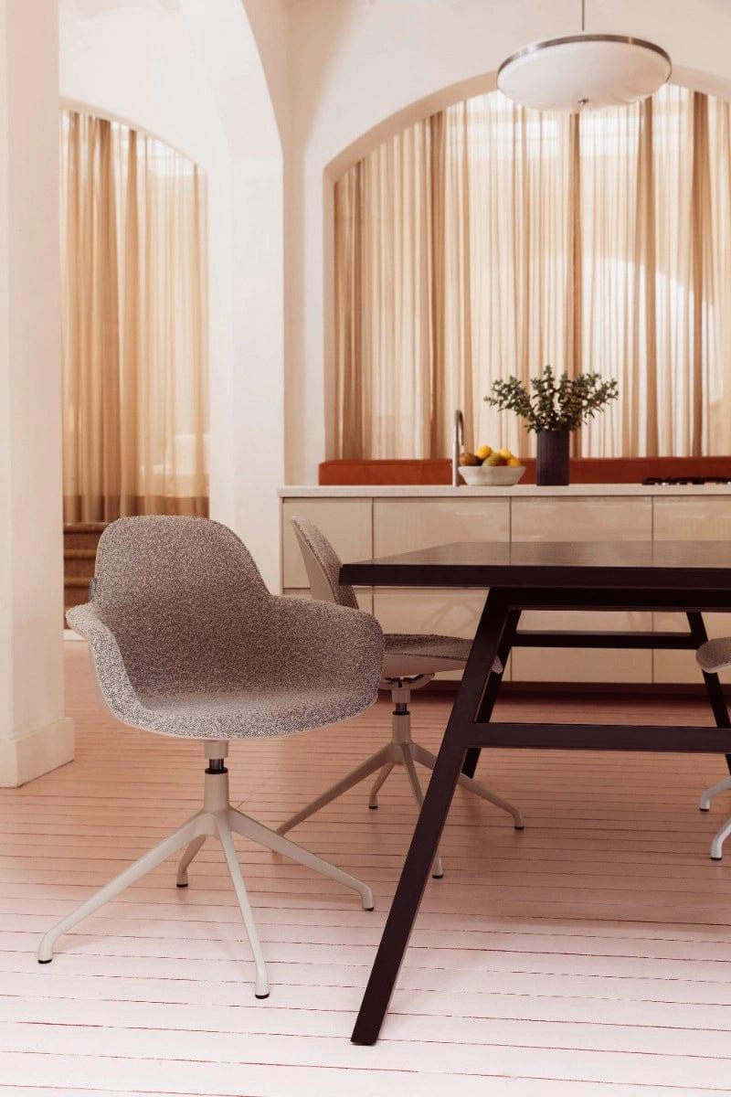 Krzesło z podłokietnikami obrotowe ALBERT KUIP taupe Zuiver Eye on Design