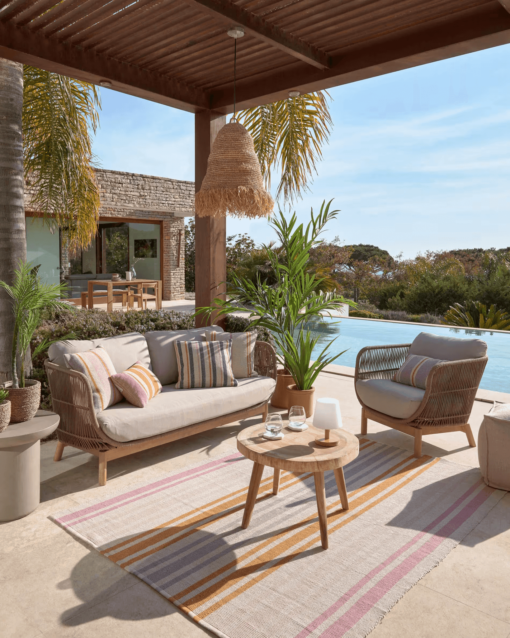 Lampa akumulatorowa AMBAR lite drewno La Forma Eye on Design