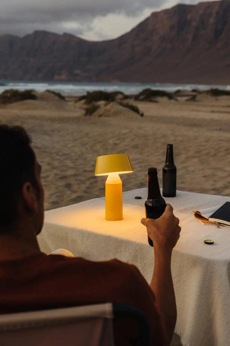 Lampa akumulatorowa BICOCA żółty Marset Eye on Design