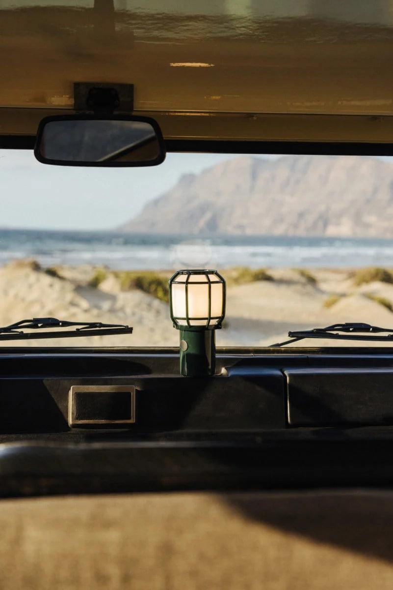 Lampa akumulatorowa CHISPA niebieski Marset Eye on Design