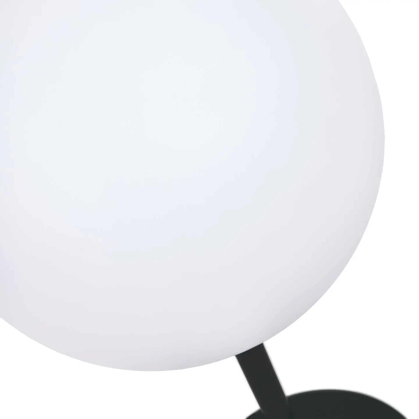 Lampa stołowa zewnętrzna akumulatorowa DINESH czarny na taras i do ogrodu – Kave Home