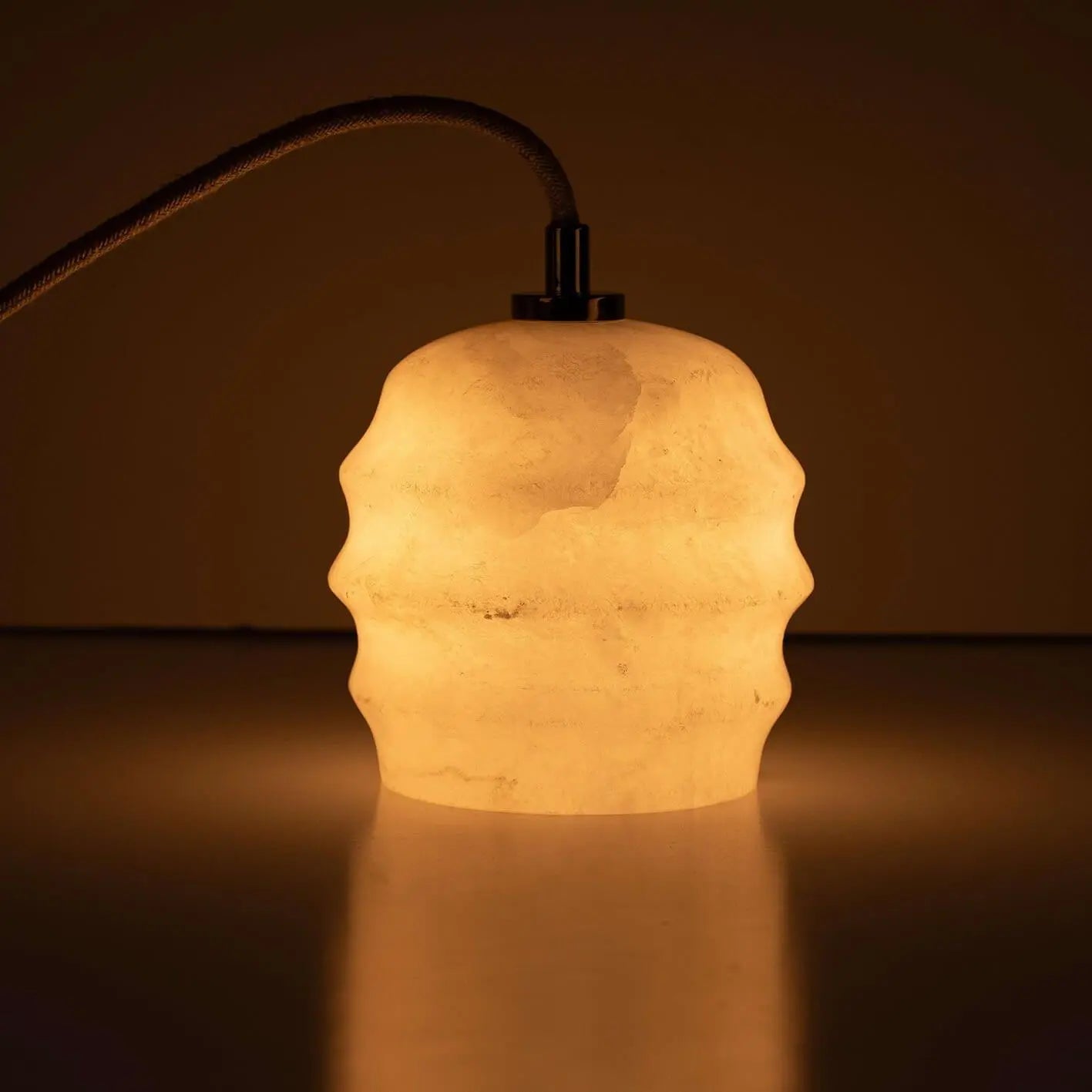 Lampa alabastrowa wisząca KALLIOPE mosiężny – marmur
