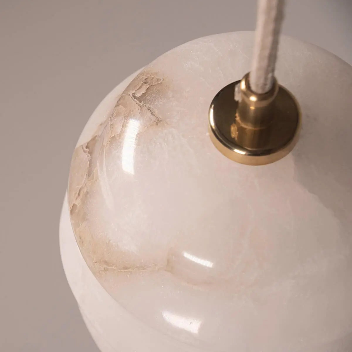 Lampa alabastrowa wisząca KALLIOPE nikiel – marmur, Embassy Interiors