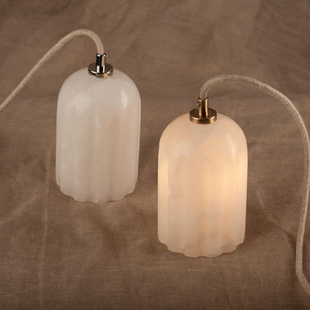 Lampa alabastrowa wisząca URANIA nikiel Embassy Interiors Eye on Design