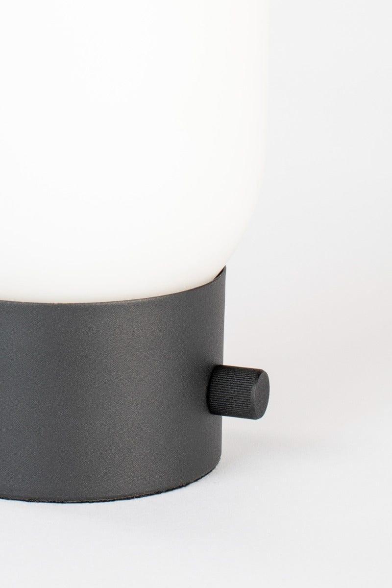 Lampa biurkowa URBAN CHARGER czarny Zuiver Eye on Design