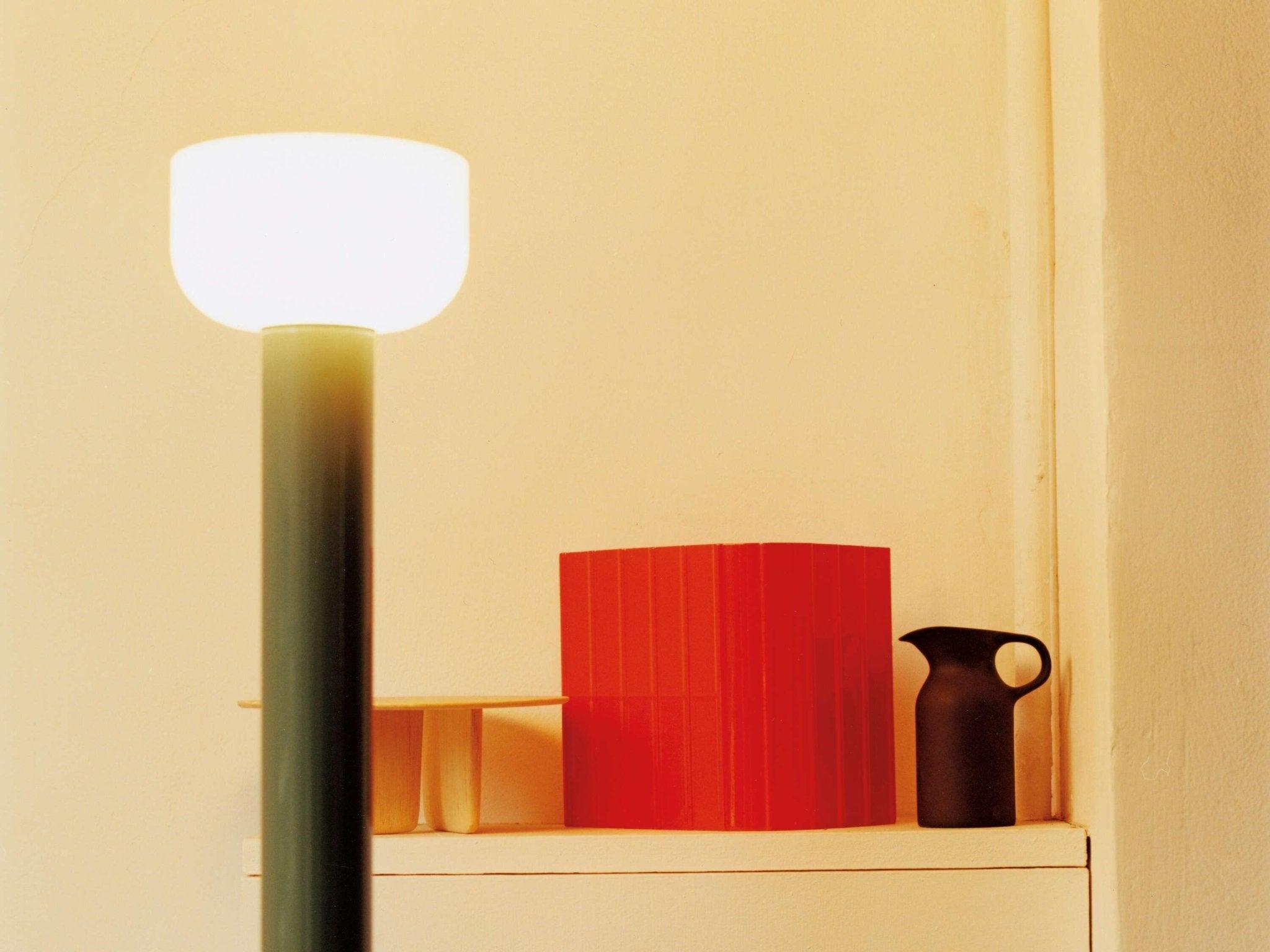Lampa podłogowa BELLHOP ciemnobrązowy Flos Eye on Design