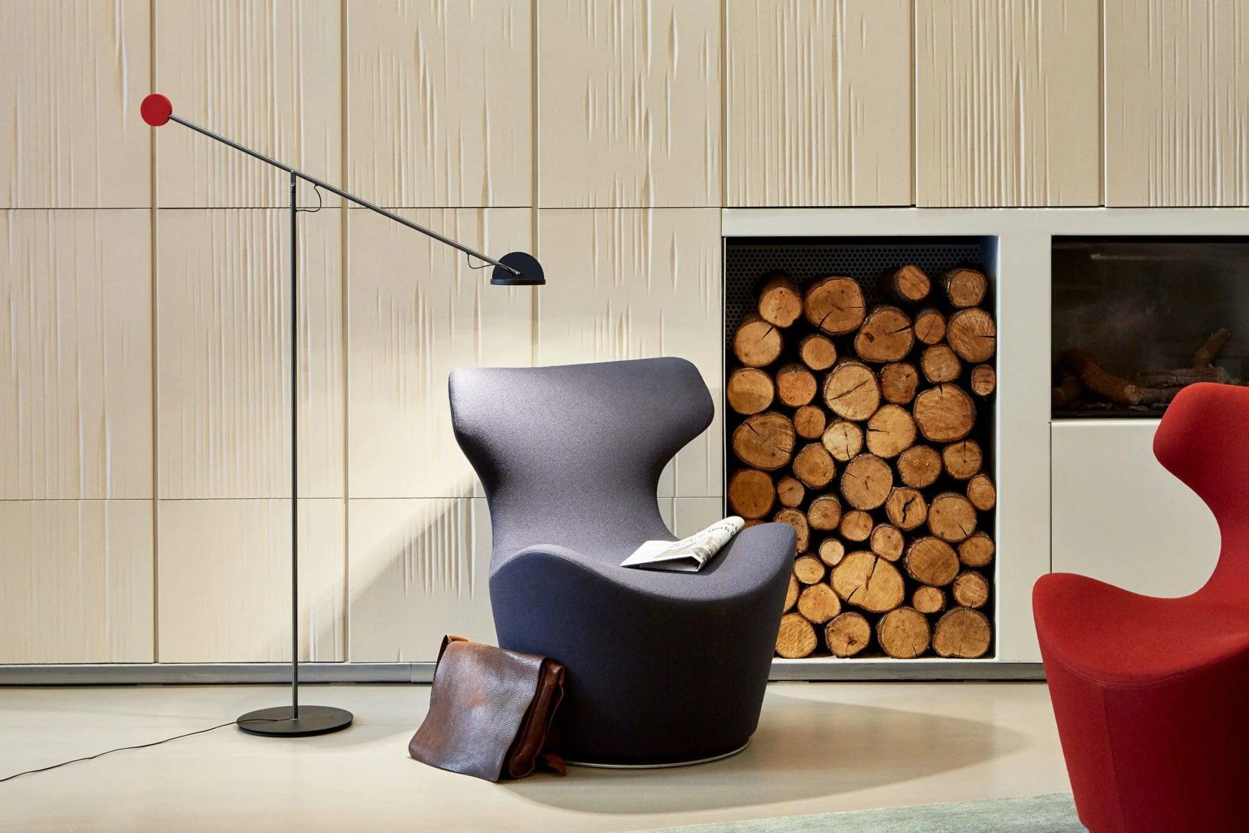 Lampa podłogowa COPERNICA grafitowy z czerwonym wykończeniem Marset Eye on Design