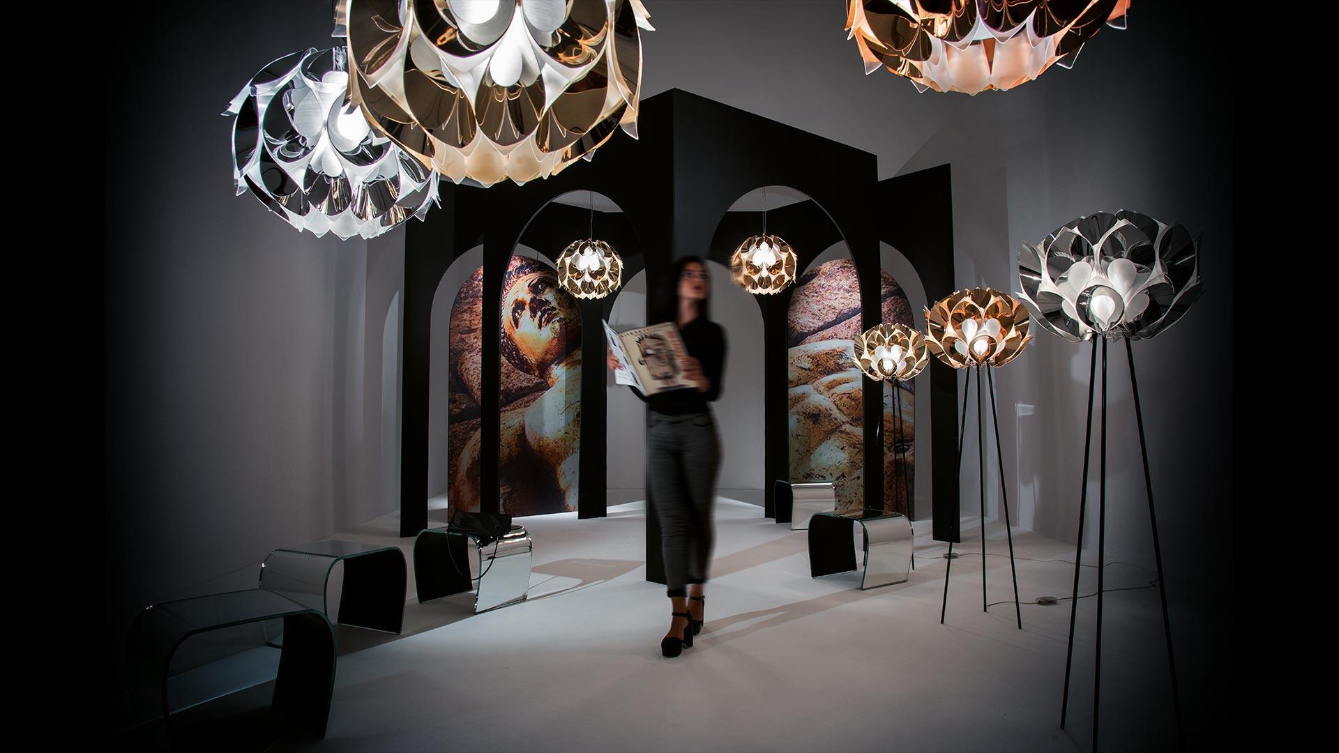 Lampa podłogowa FLORA czarny – metal, SLAMP