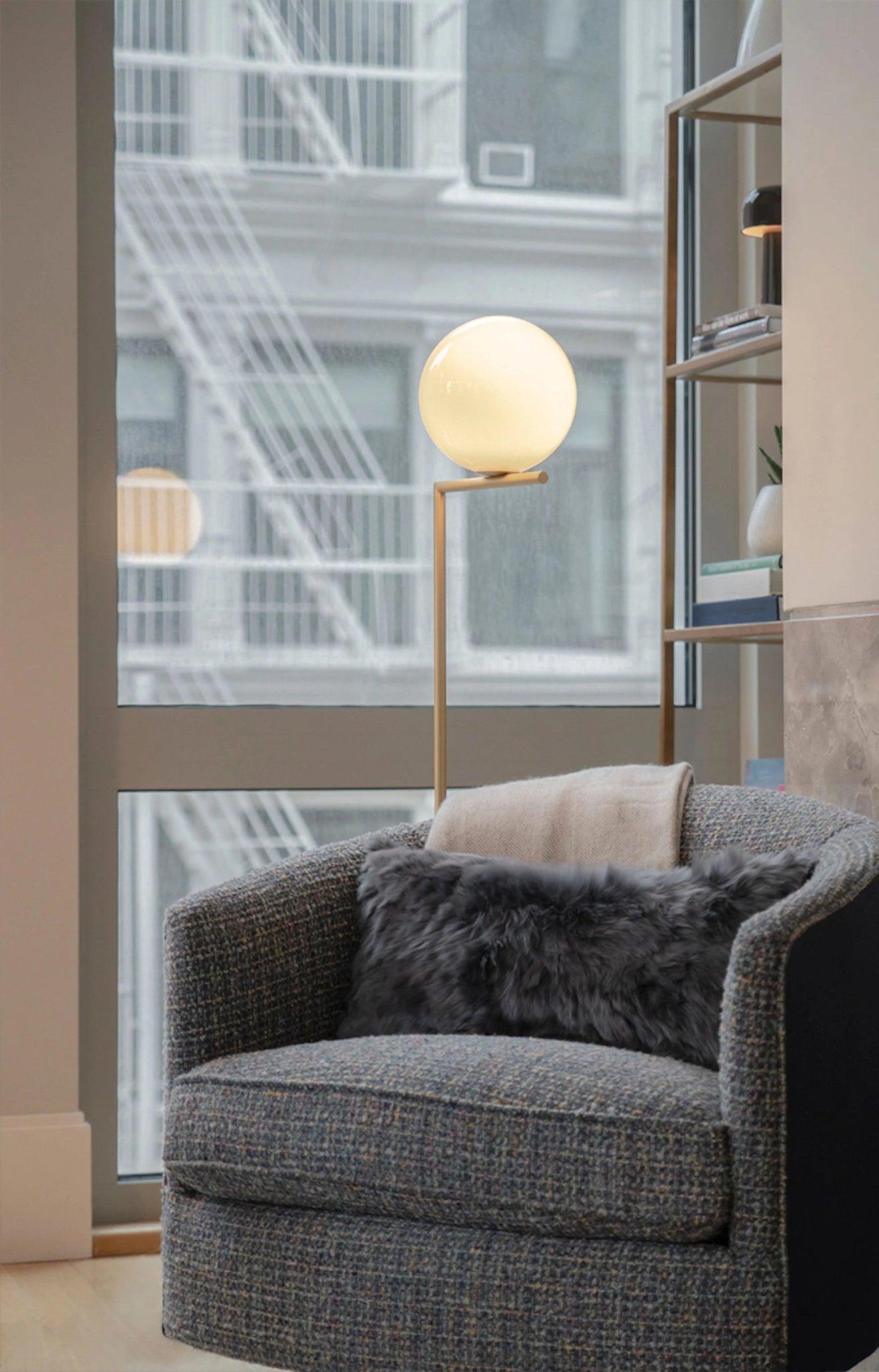 Lampa podłogowa IC LIGHTS mosiężny Flos Eye on Design