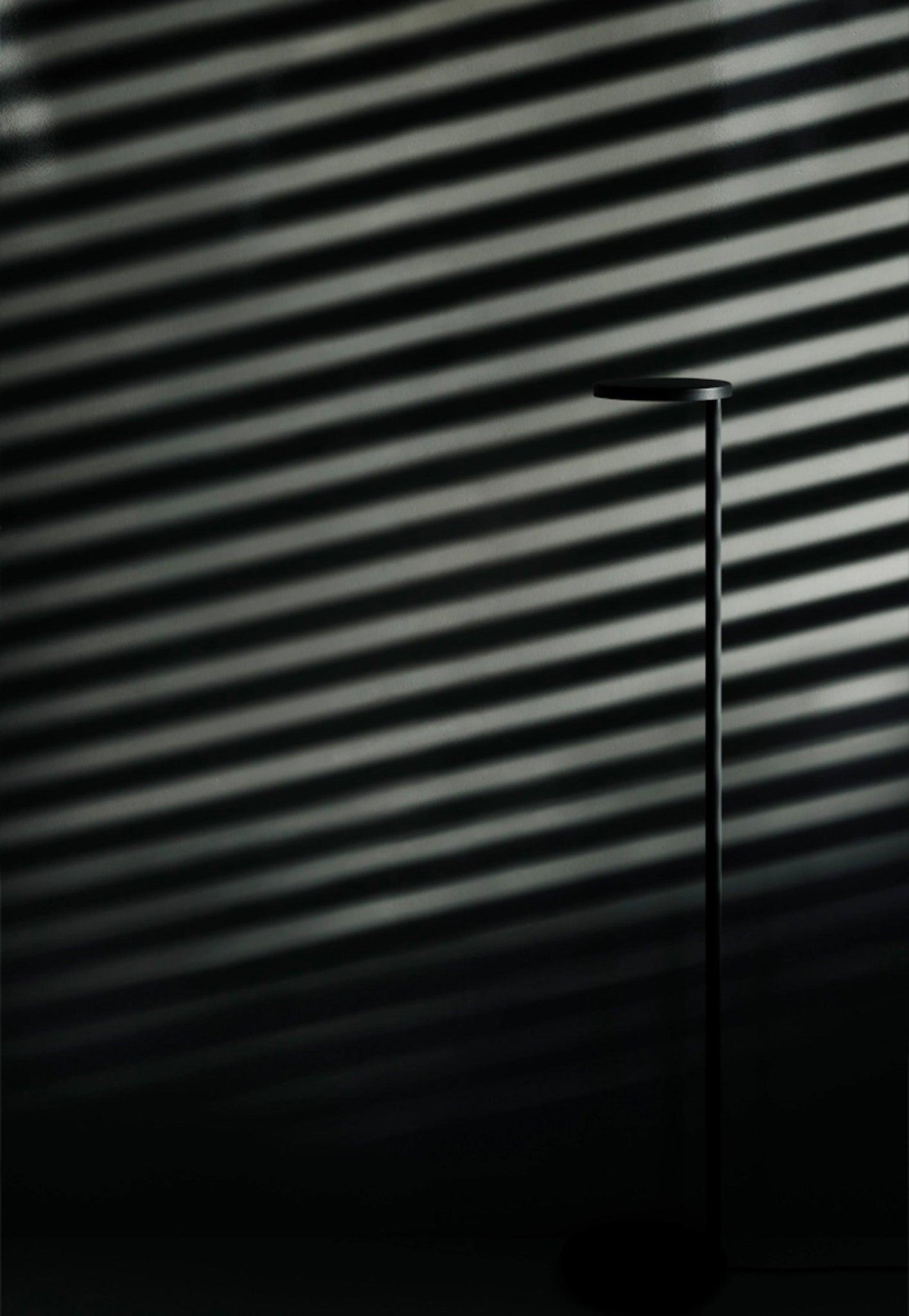 Lampa podłogowa OBLIQUE antracyt matowy Flos Eye on Design