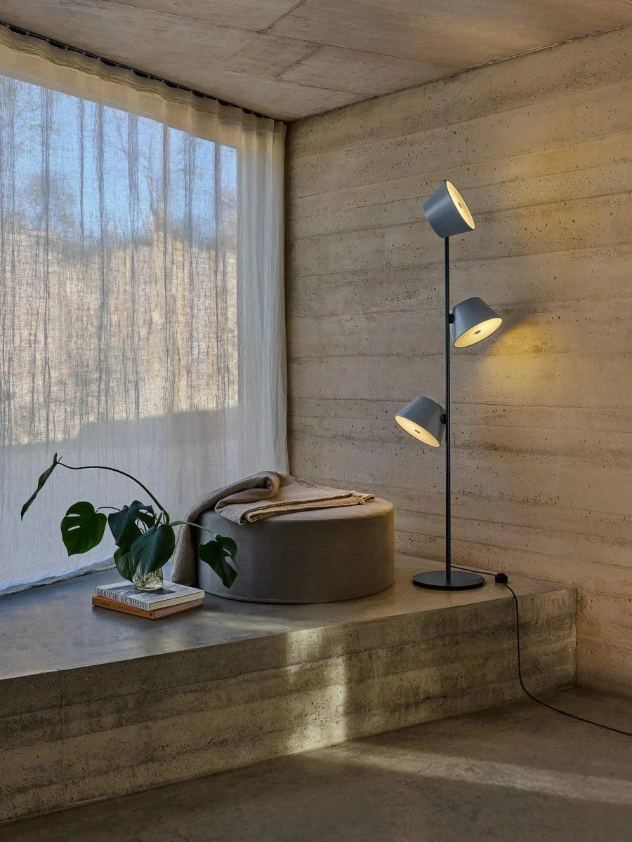 Lampa podłogowa TAM TAM pomarańczowy Marset Eye on Design