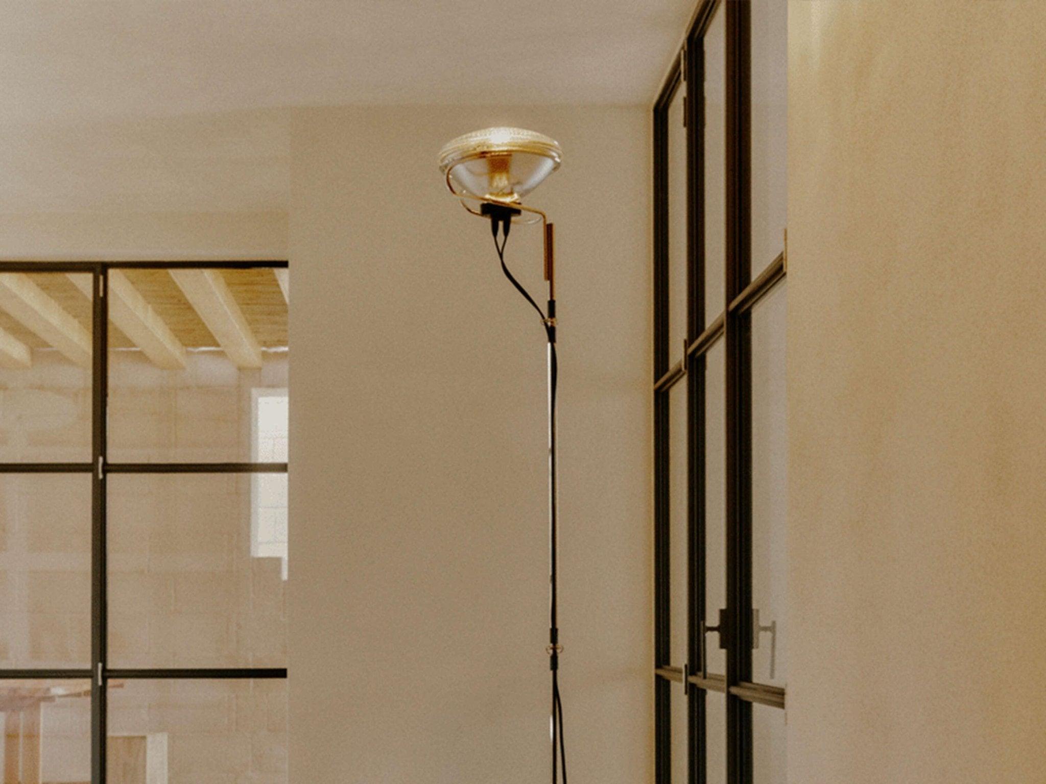 Lampa podłogowa TOIO czarny matowy Flos Eye on Design