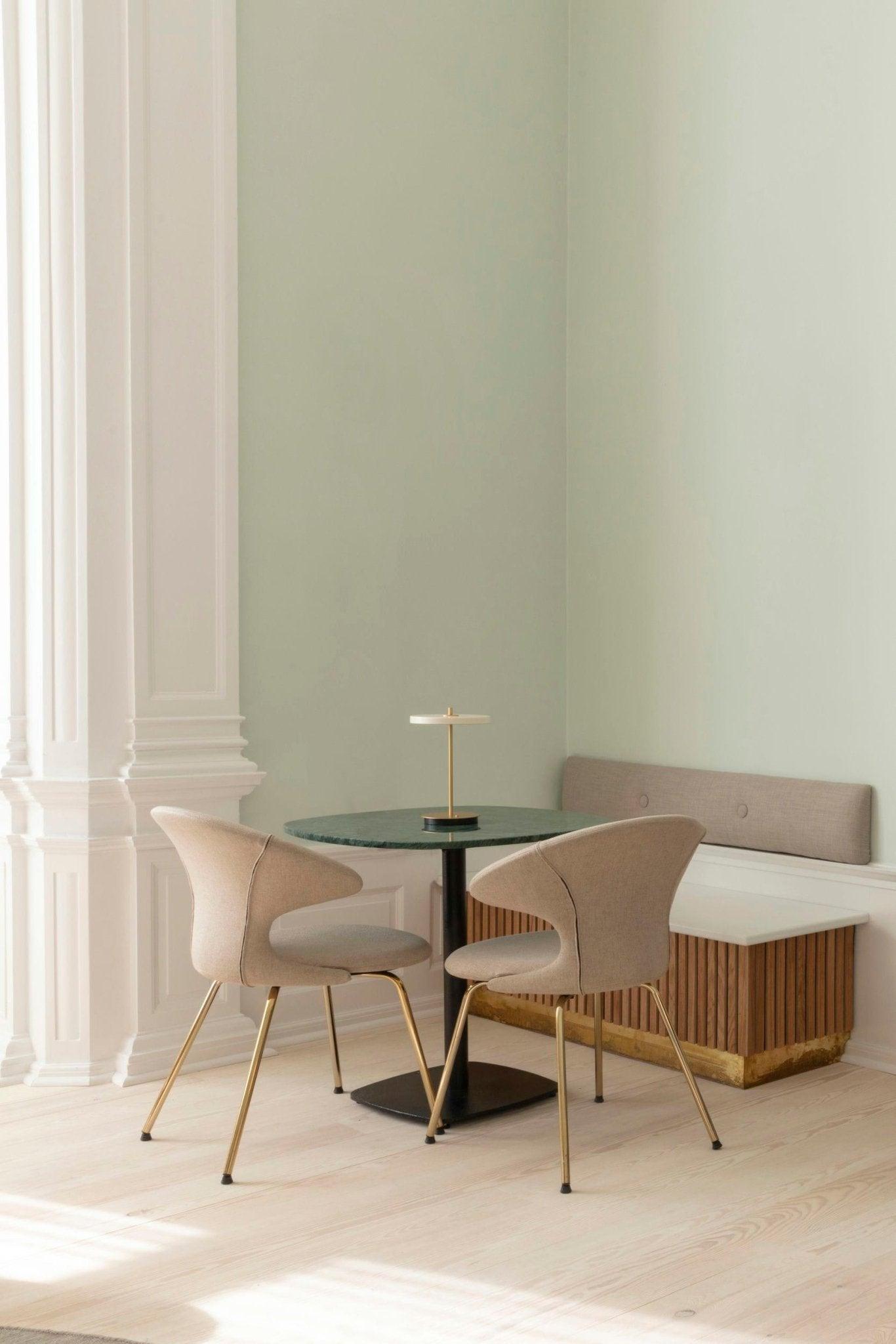 Lampa przenośna ASTERIA MOVE perłowy UMAGE Eye on Design