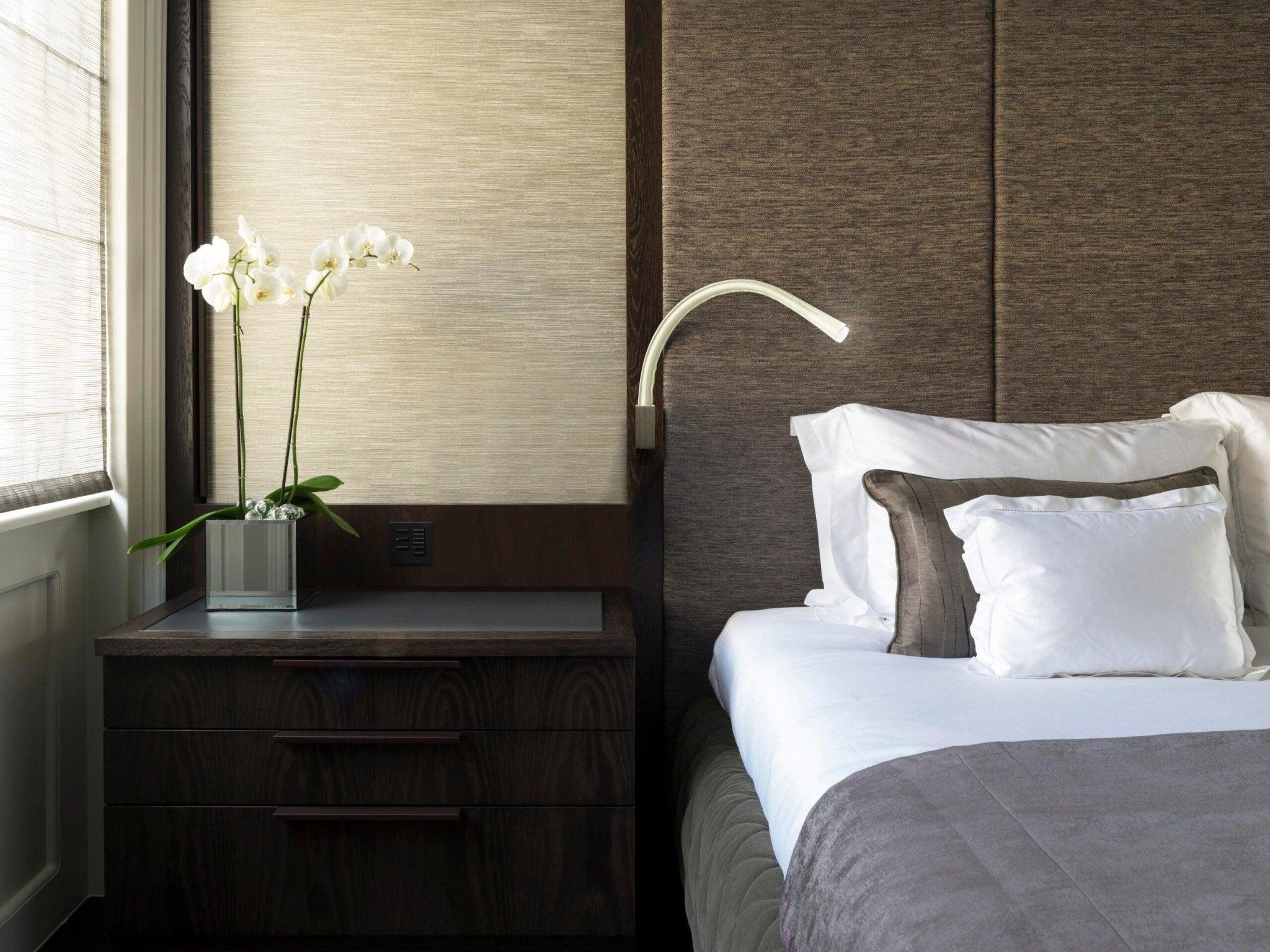 Lampa ścienna FLEXILED jasna skóra Contardi Eye on Design