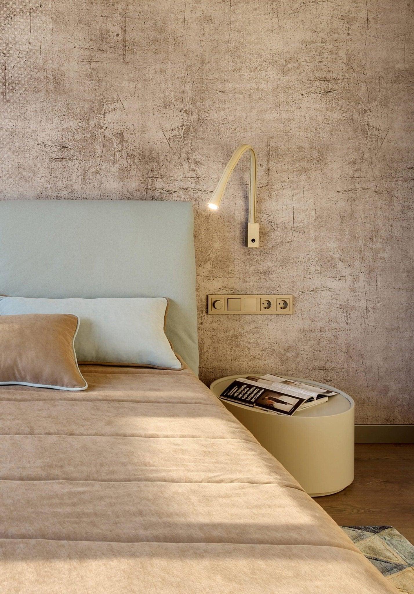 Lampa ścienna FLEXILED jasna skóra Contardi Eye on Design