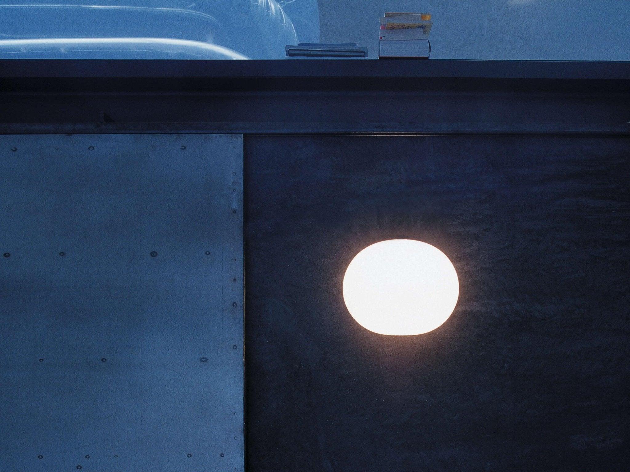 Lampa ścienna GLO-BALL WALL biały Flos Eye on Design