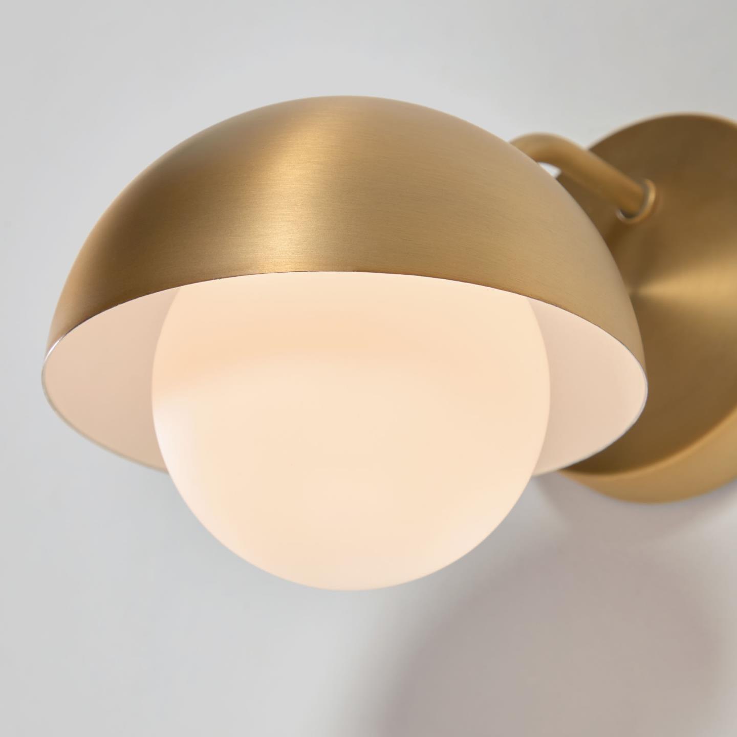 Lampa ścienna LONELA mosiężny La Forma Eye on Design