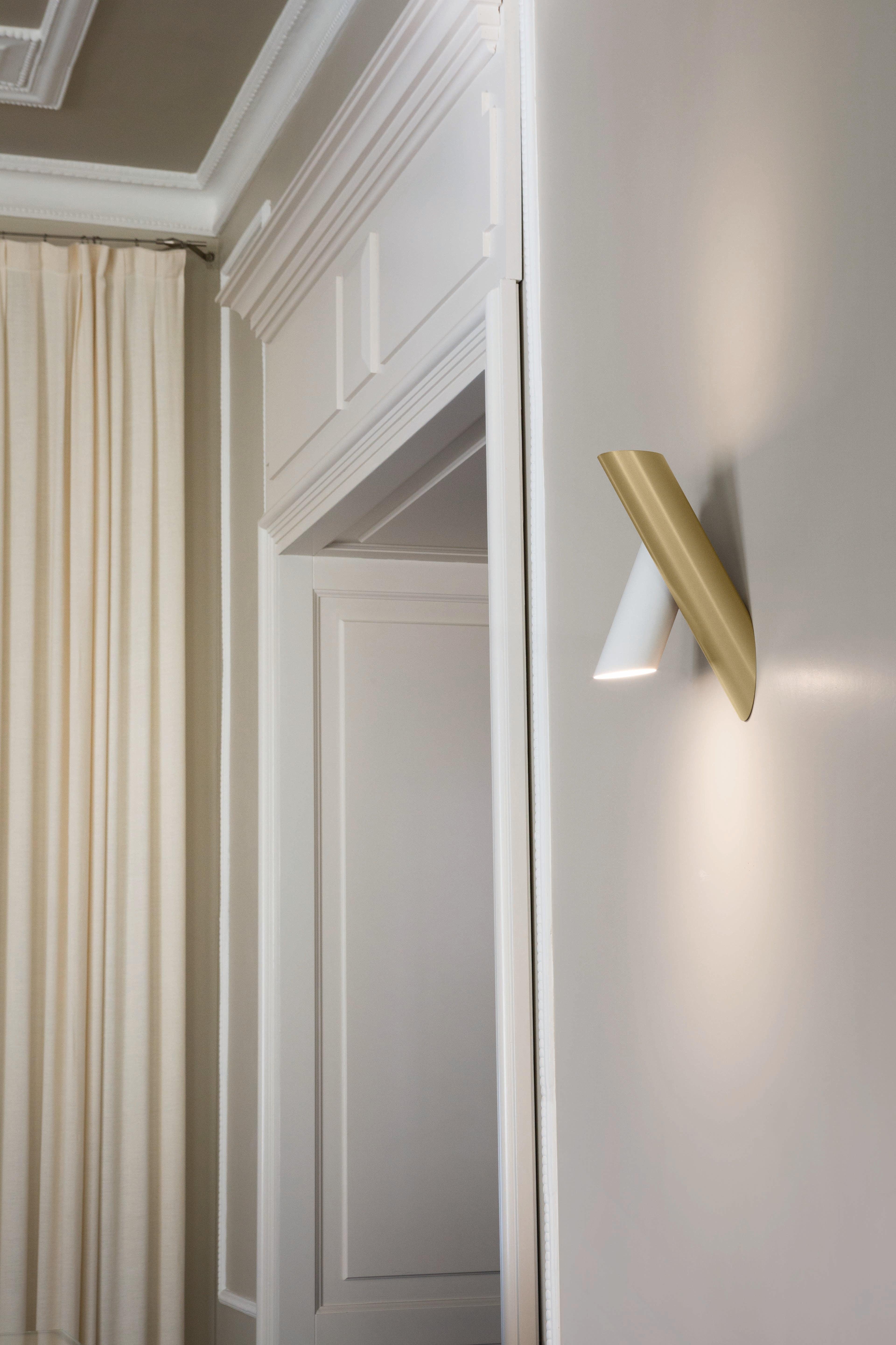 Lampa ścienna TUBES LARGE – styl minimalistyczny
