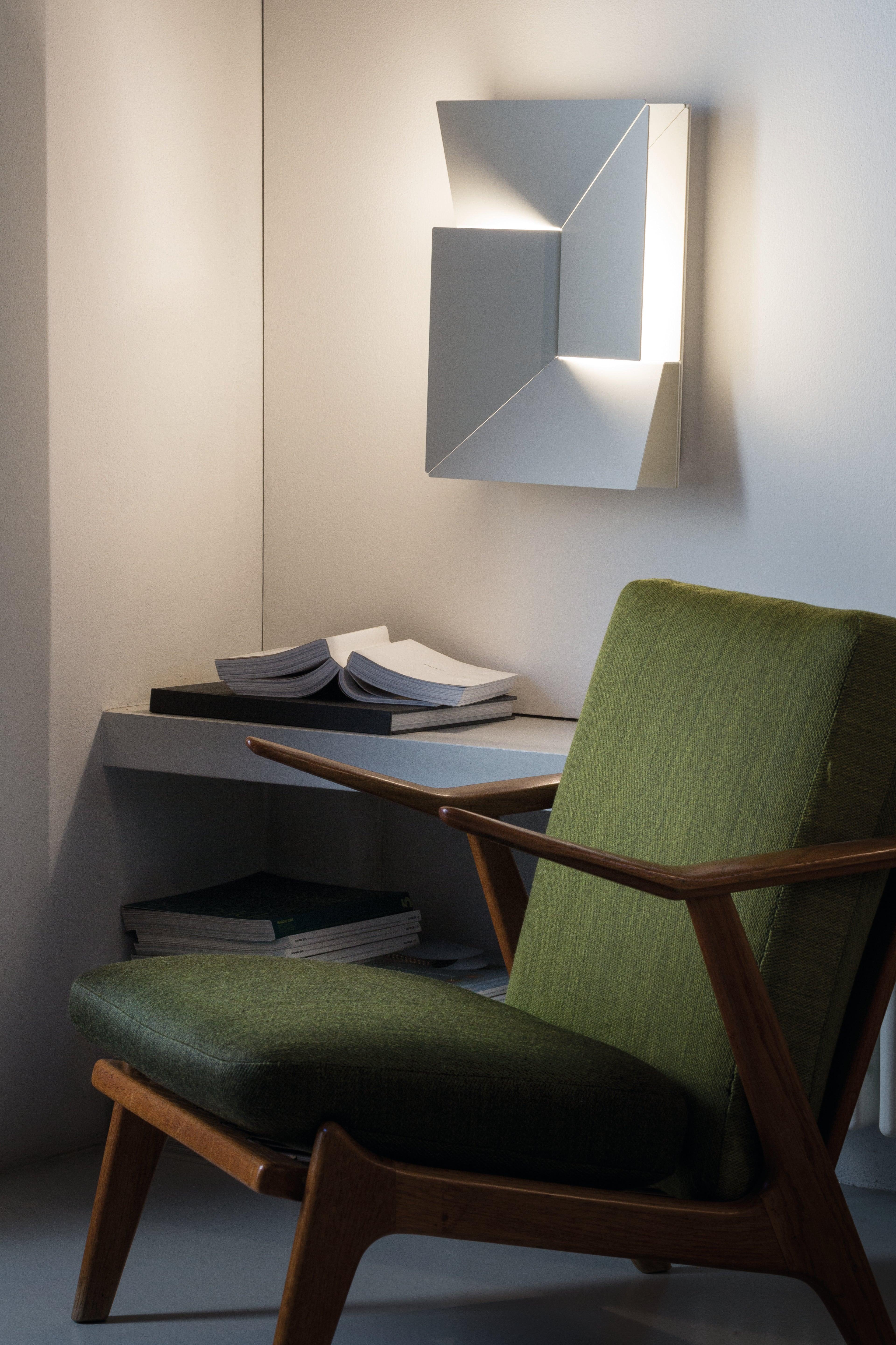 Lampa ścienna WALL SHADOWS MOYEN biały z oświetleniem LED
