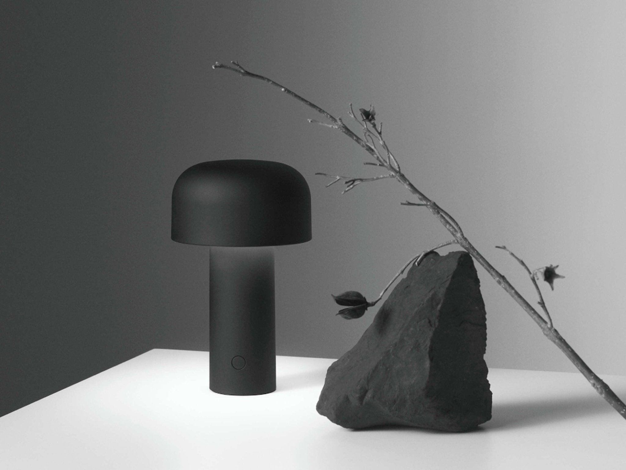 Lampa stołowa BELLHOP czarny matowy Flos Eye on Design