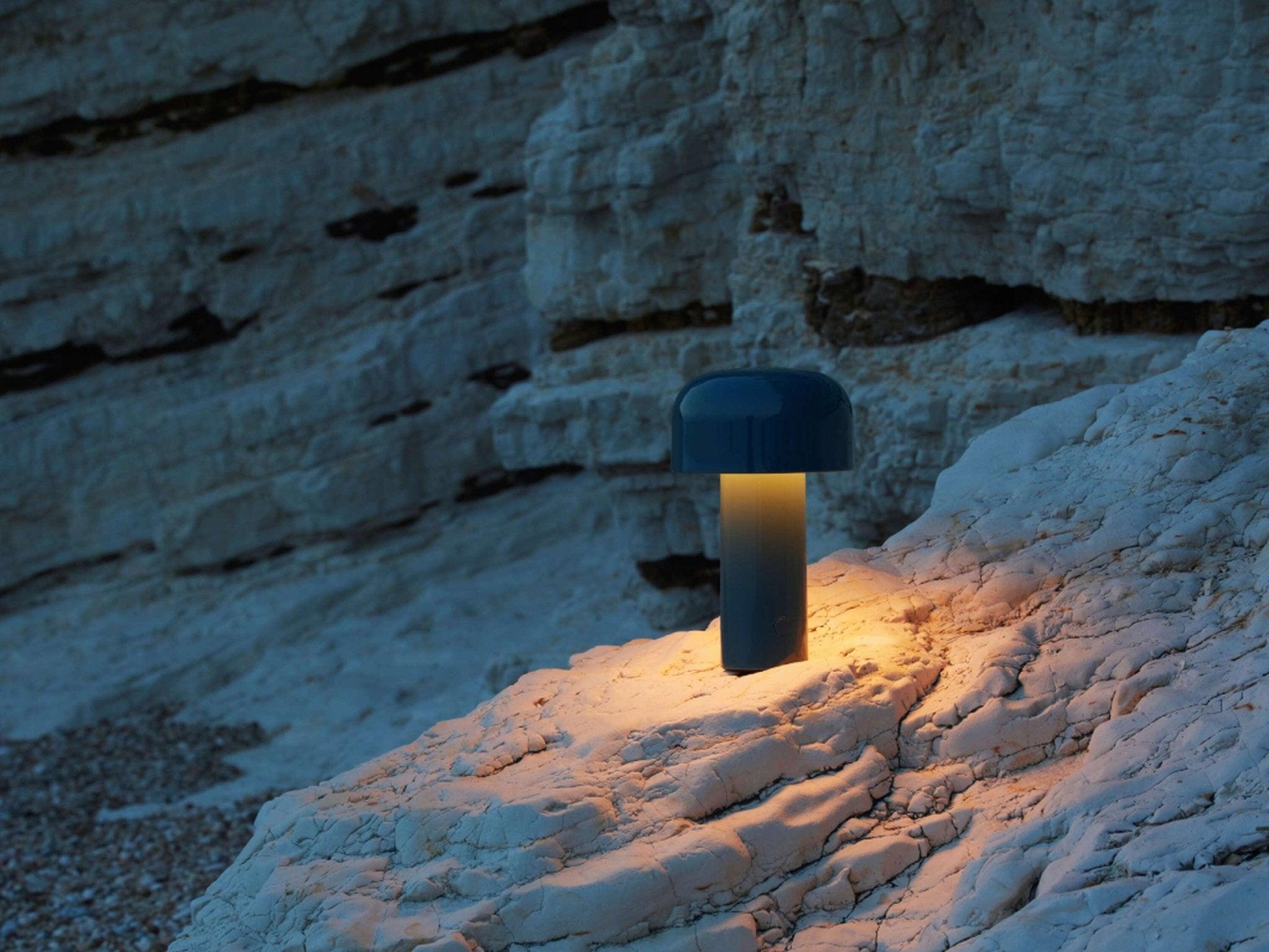 Lampa stołowa BELLHOP niebieski Flos Eye on Design