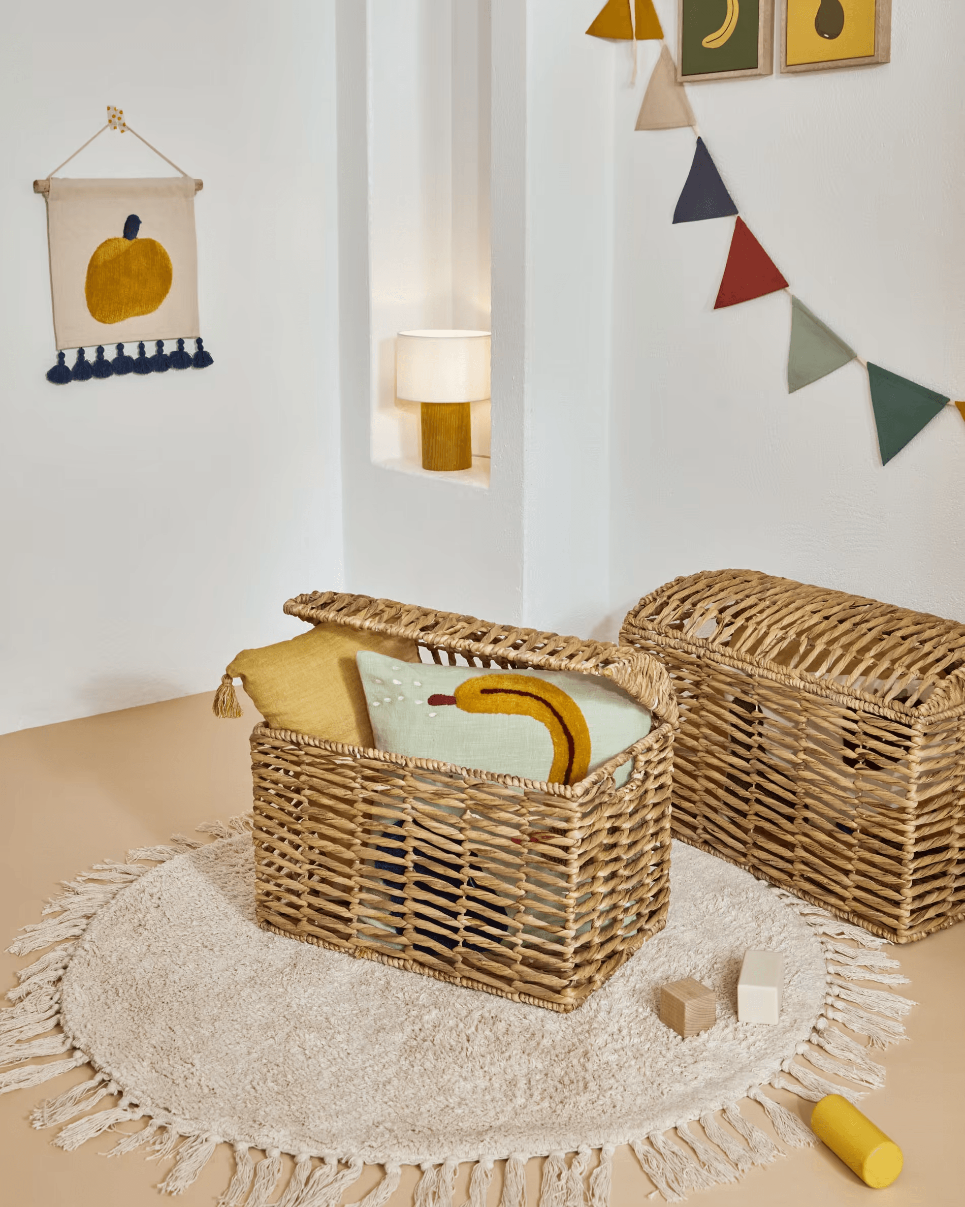 Lampa stołowa BIANELLA musztardowy La Forma Eye on Design