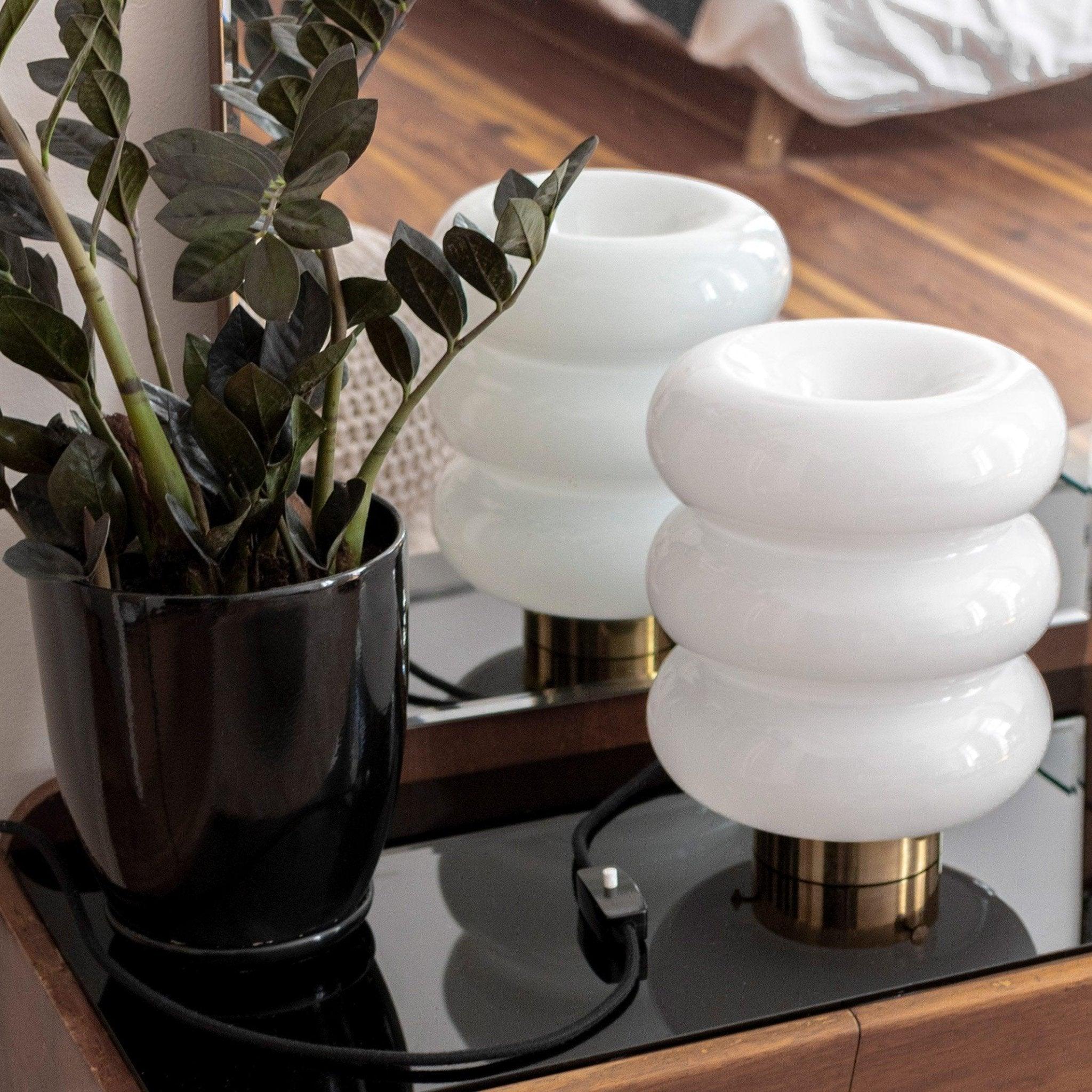 Lampa stołowa BIBE nikiel Embassy Interiors Eye on Design