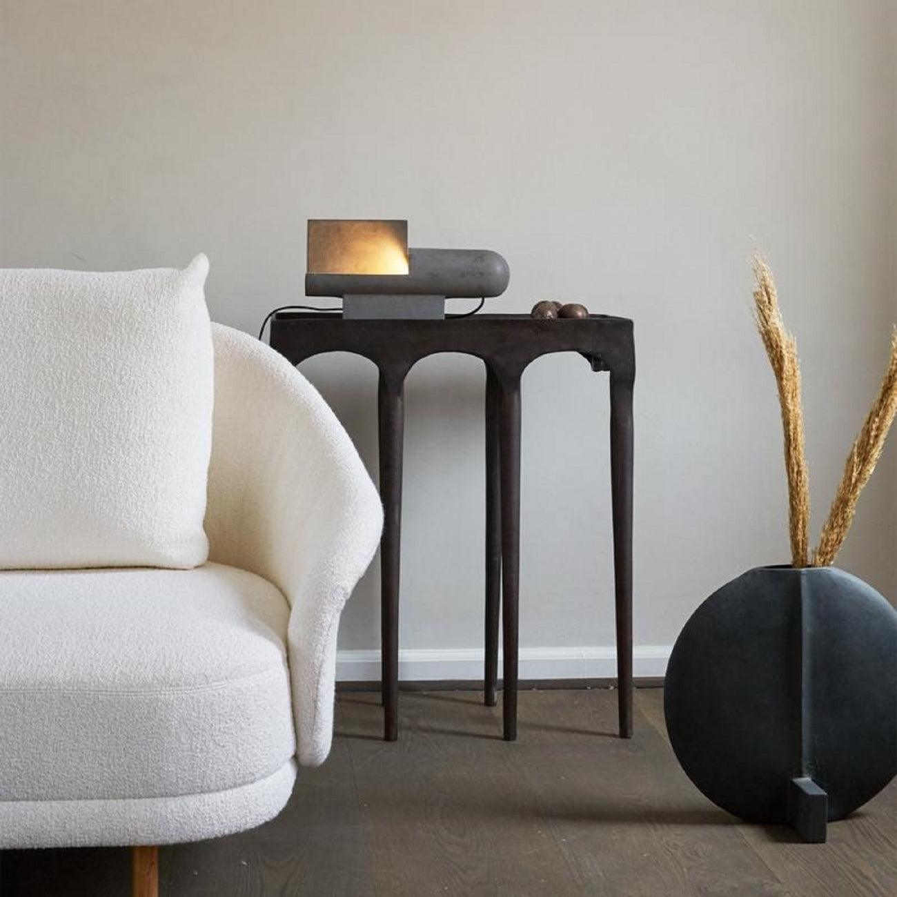 Lampa stołowa BRUTALIST szary 101 Copenhagen Eye on Design