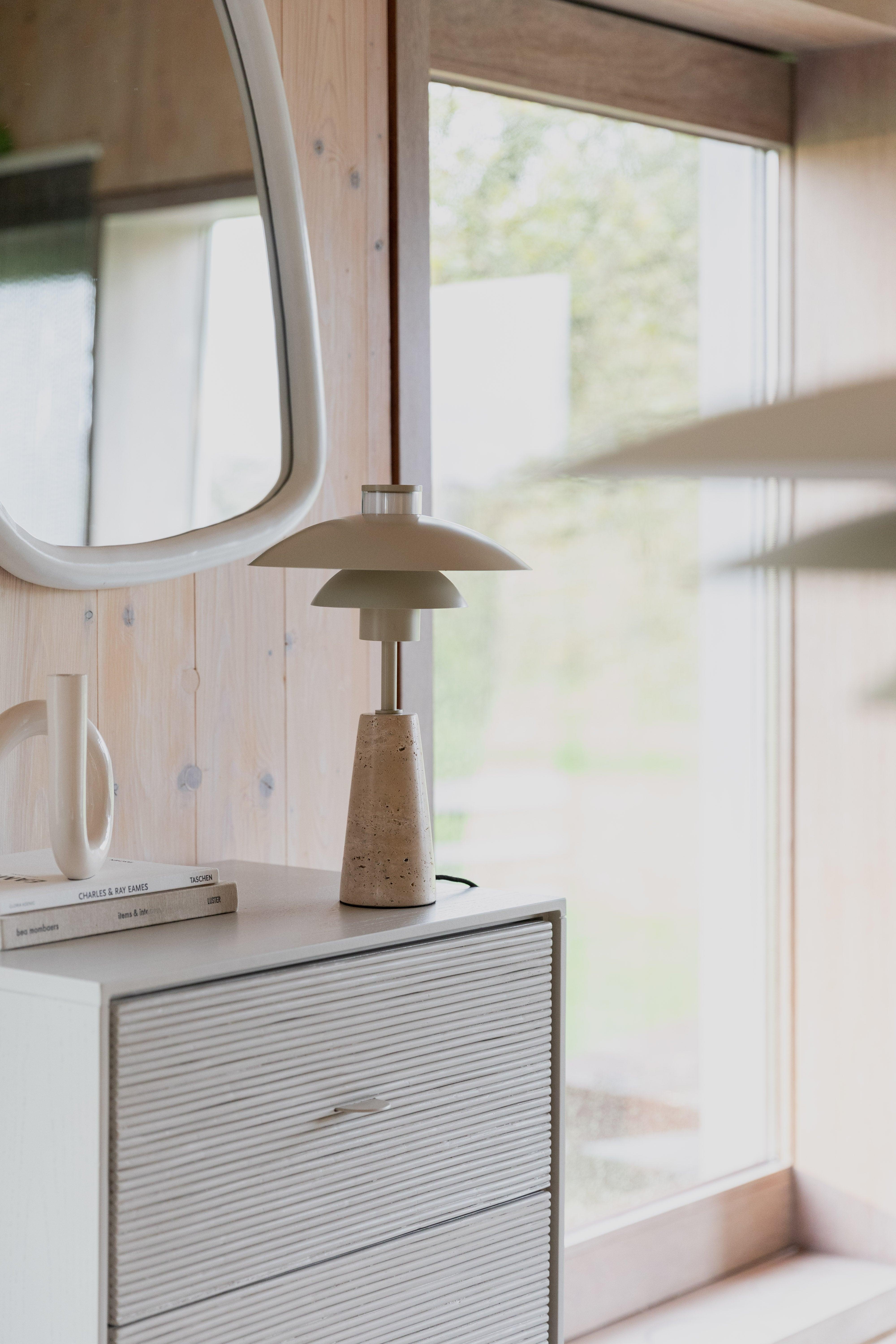 Lampa stołowa COLE beżowy trawertyn Zuiver Eye on Design