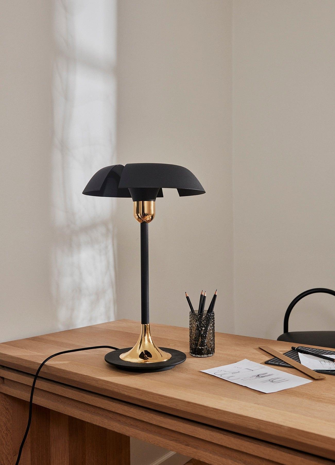 Lampa stołowa CYCNUS czarny AYTM Eye on Design