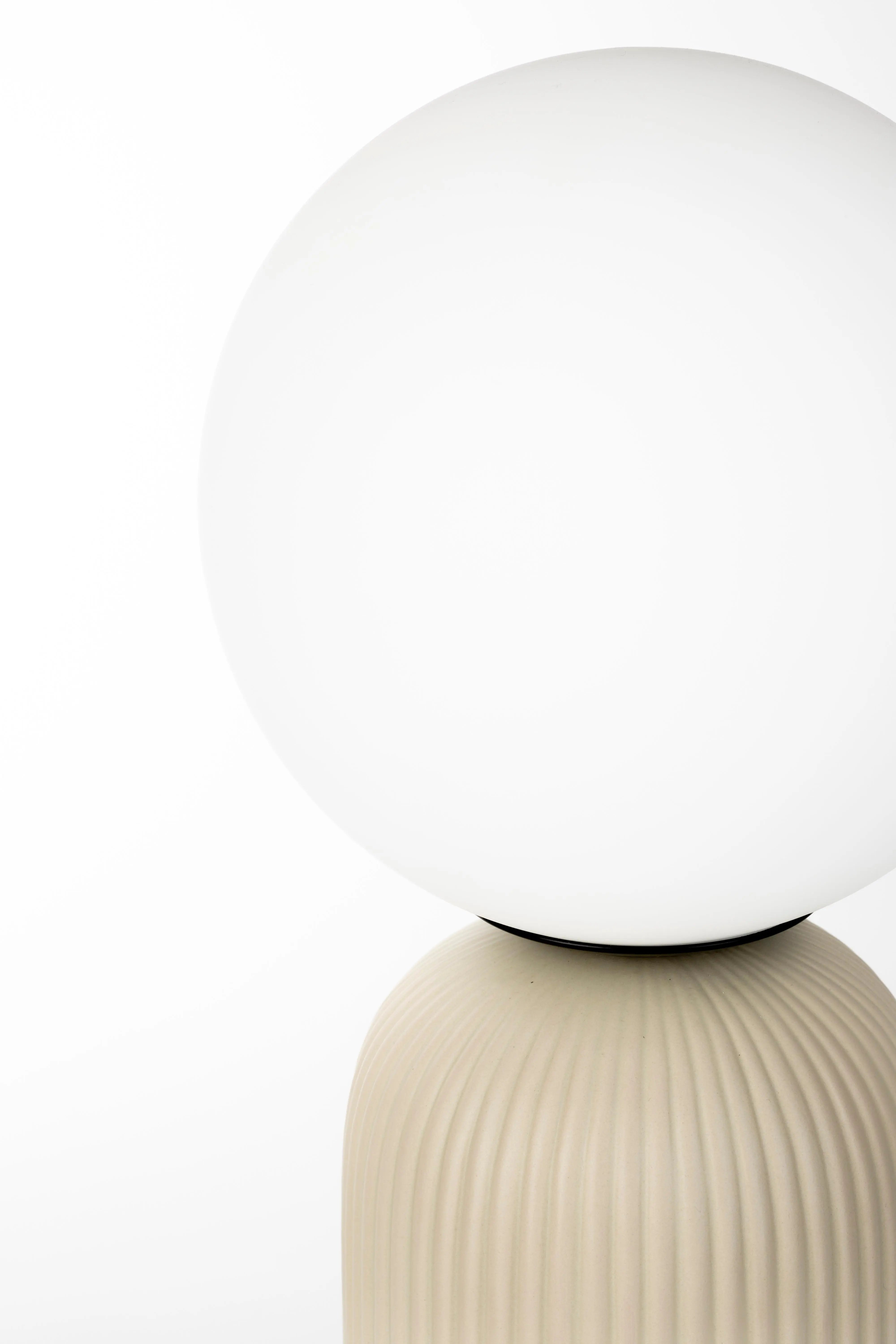 Lampa stołowa DASH beżowy, marka Zuiver