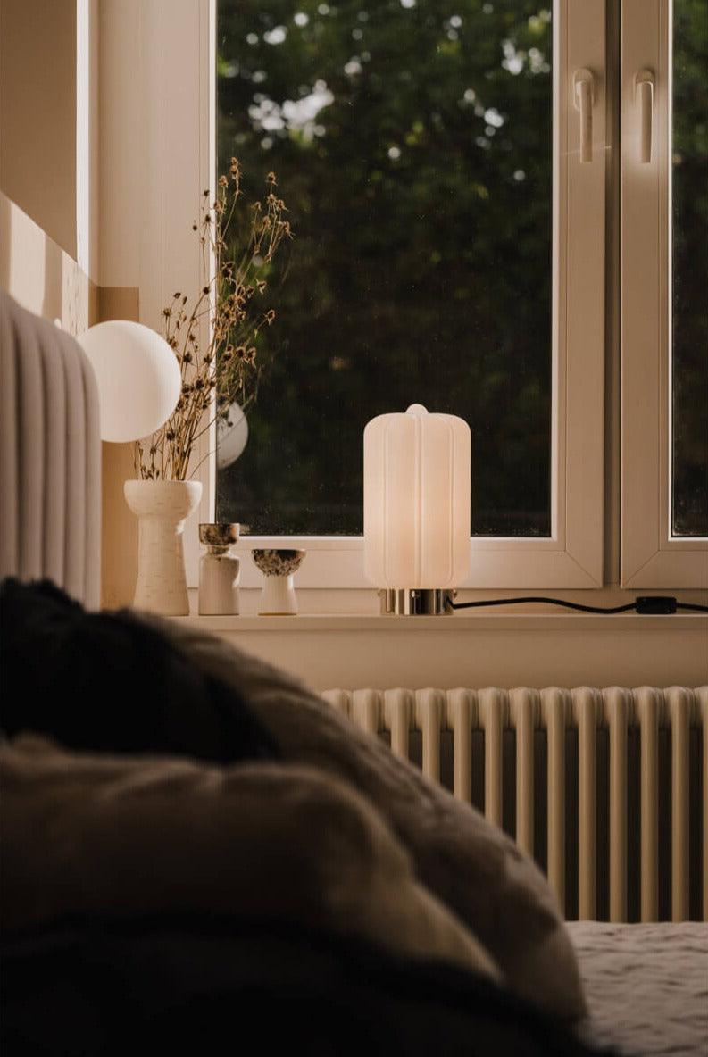 Lampa stołowa DECO nikiel Embassy Interiors Eye on Design