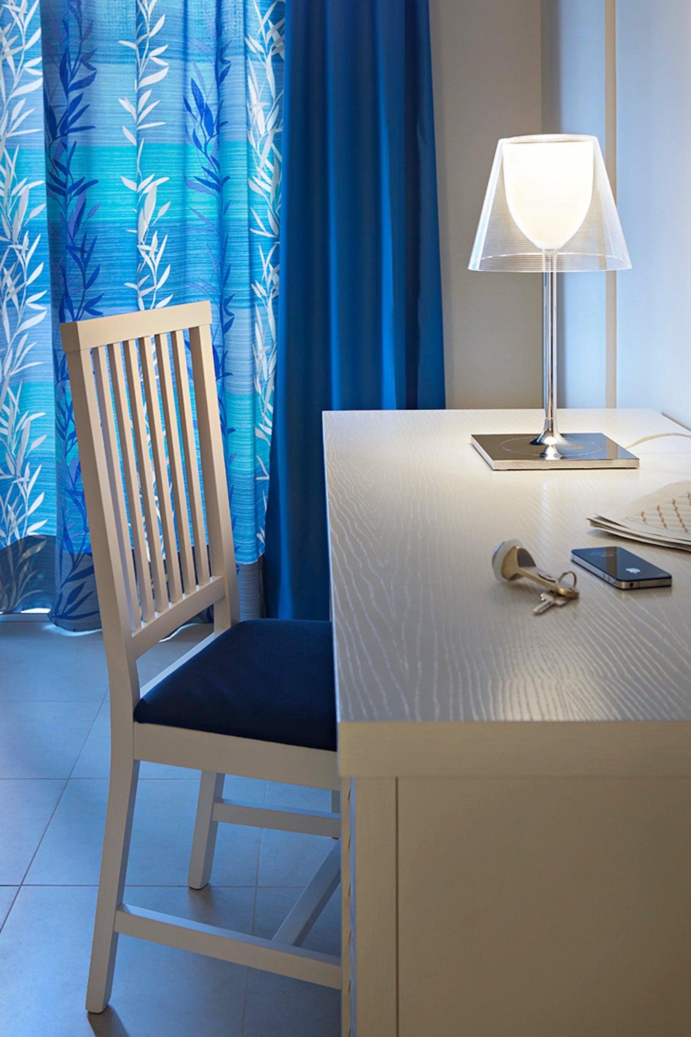 Lampa stołowa KTRIBE transparentny Flos Eye on Design