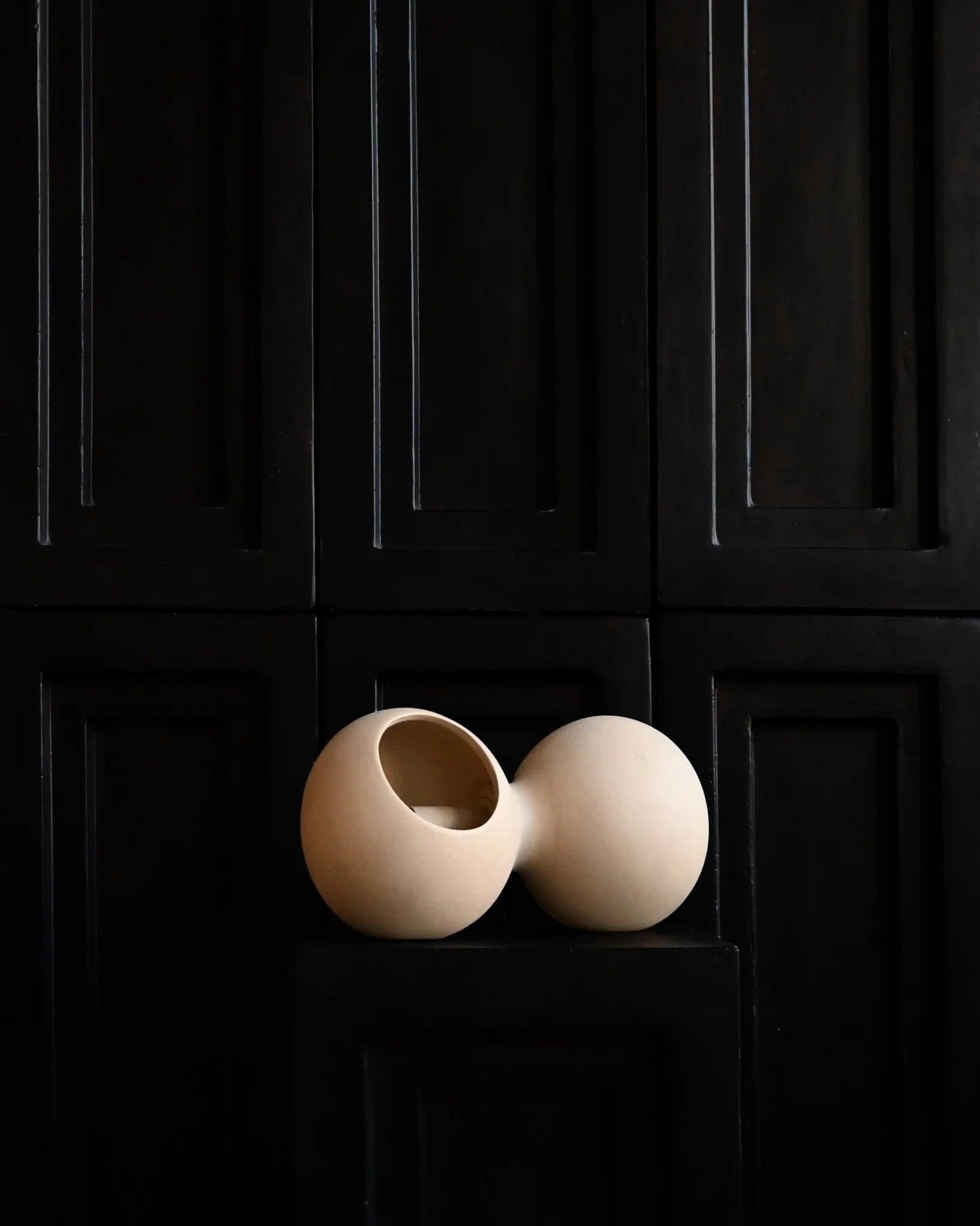 Lampa stołowa LE DEUX piaskowy 101 Copenhagen Eye on Design